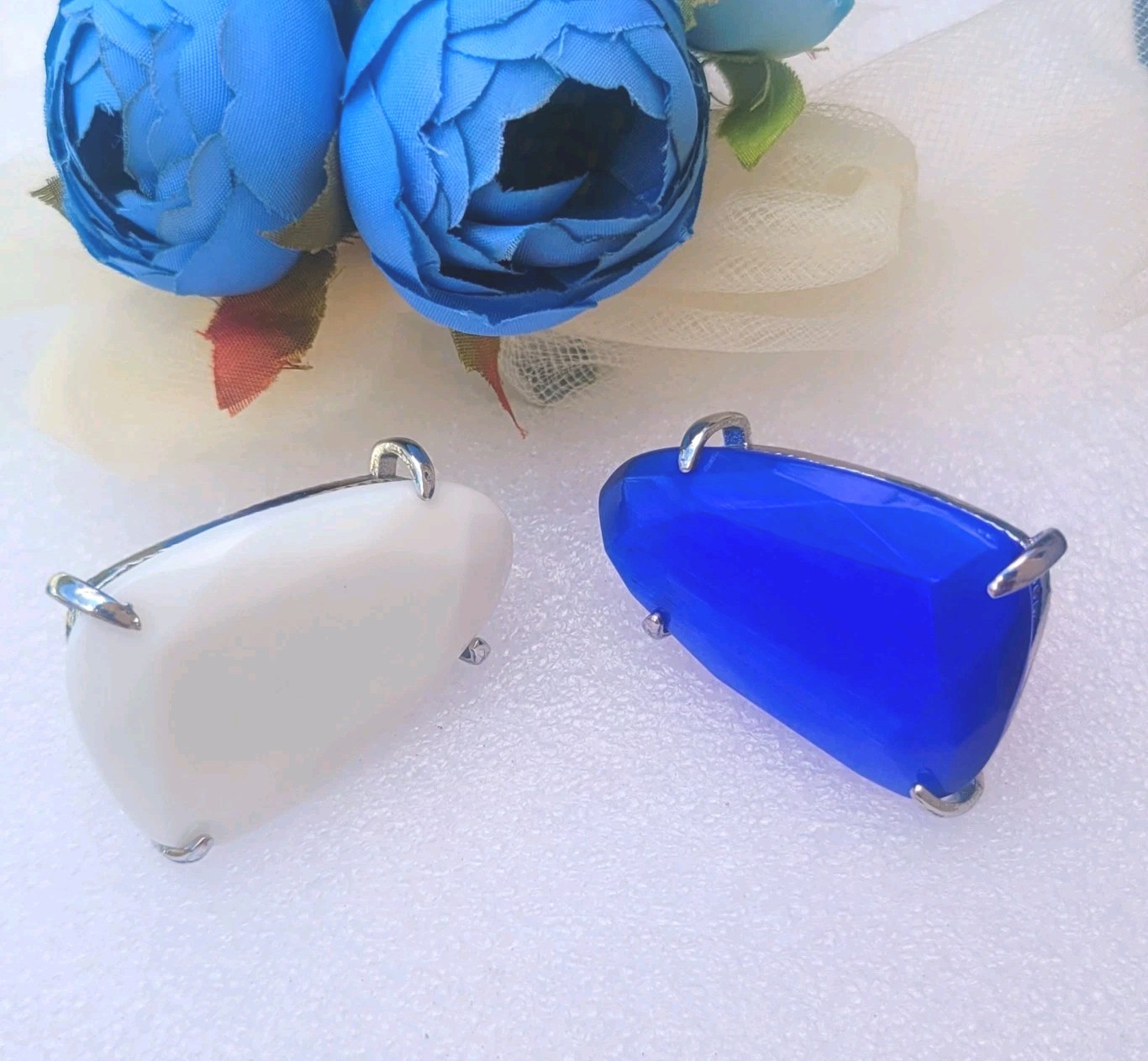 Cobalt & White Silver Chunky Statement Cocktail Ring Size 6 (KS Tela Looking)