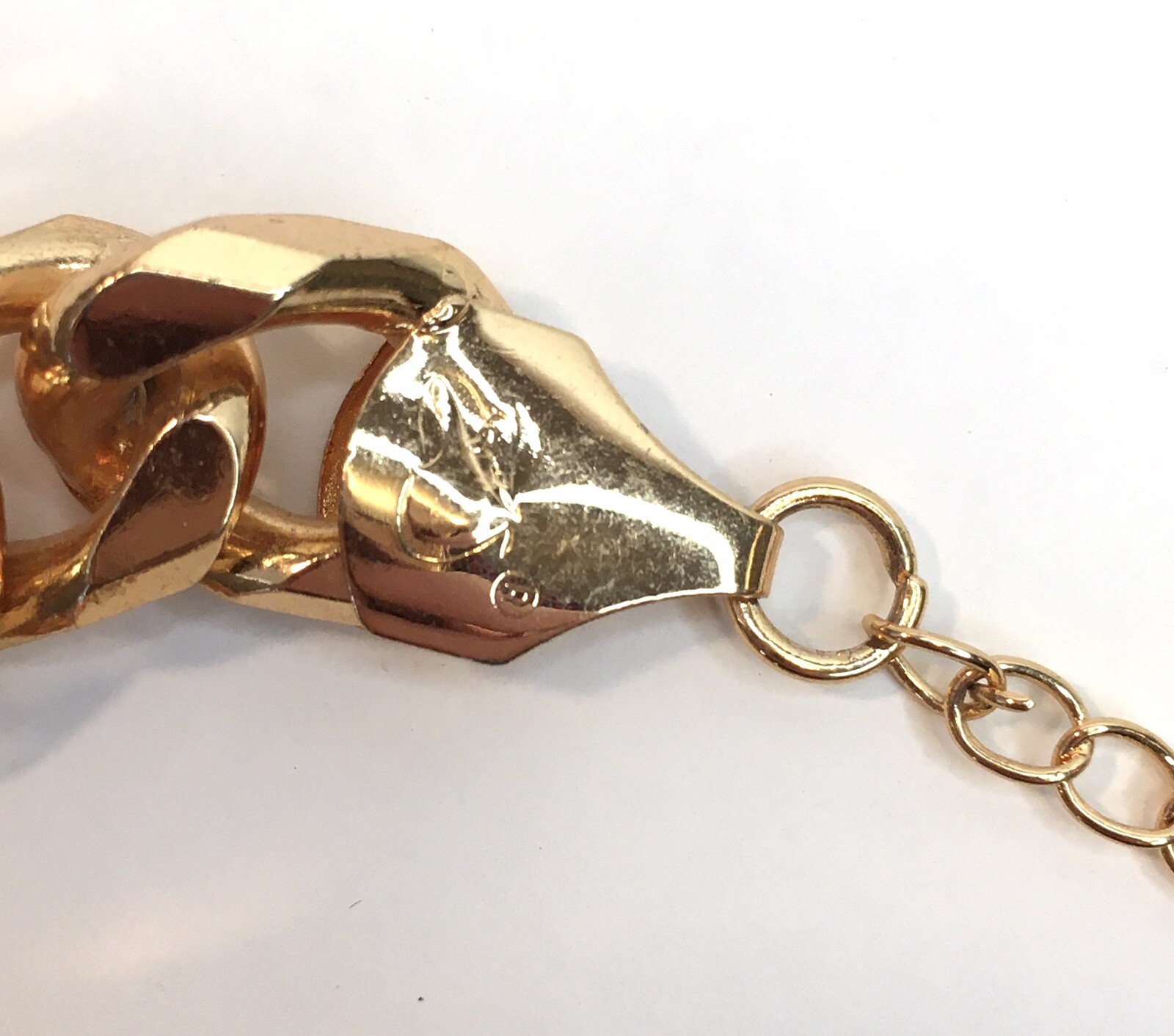 Gold Tone Chunky Curb Link Bracelet Signed But Can’t Identify 8″ + 2″ Extender