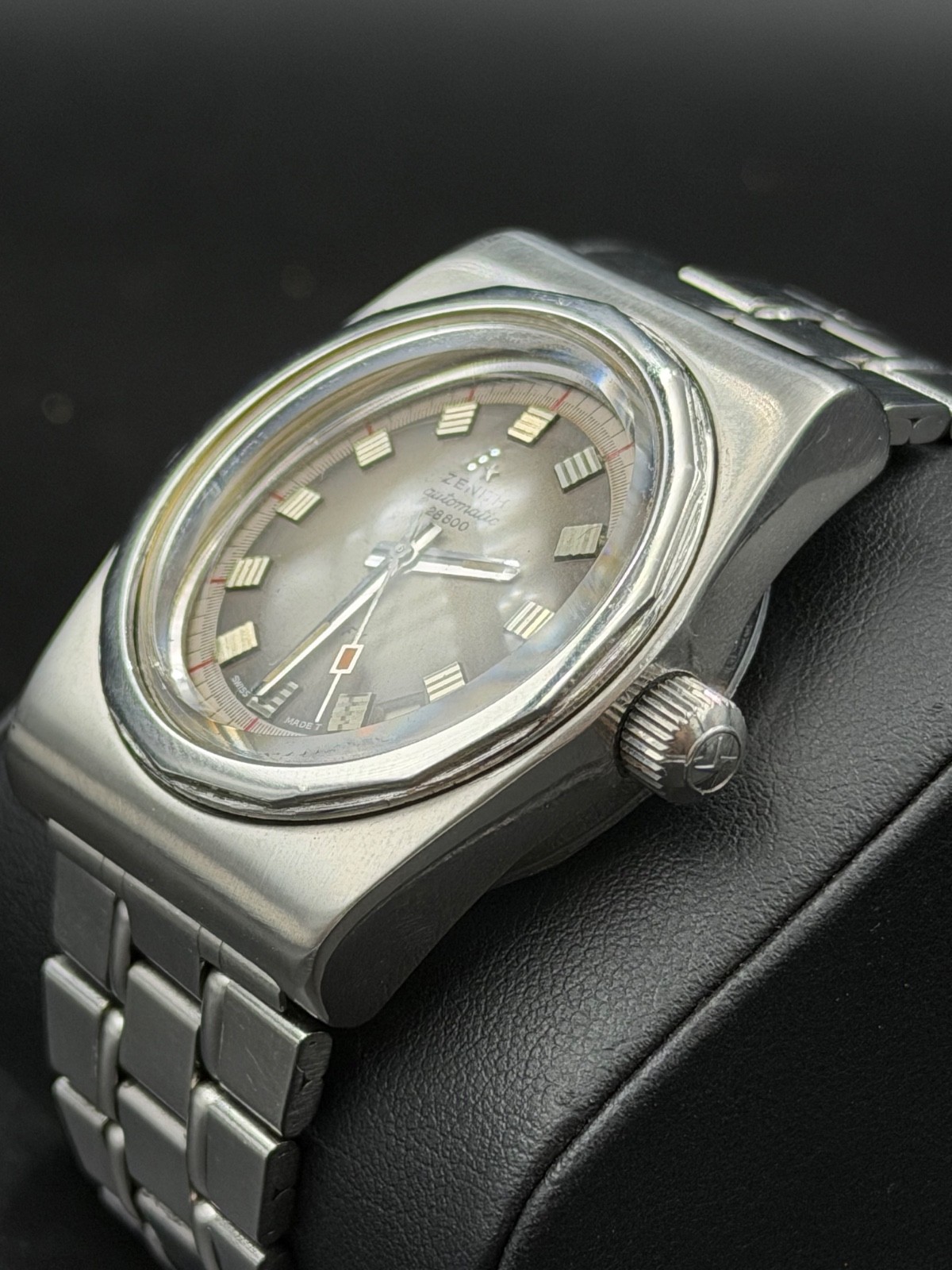 Vintage Zenith Defy Automatic 28800 Grey Dial Cal. 2562PC Original Bracelet 1970