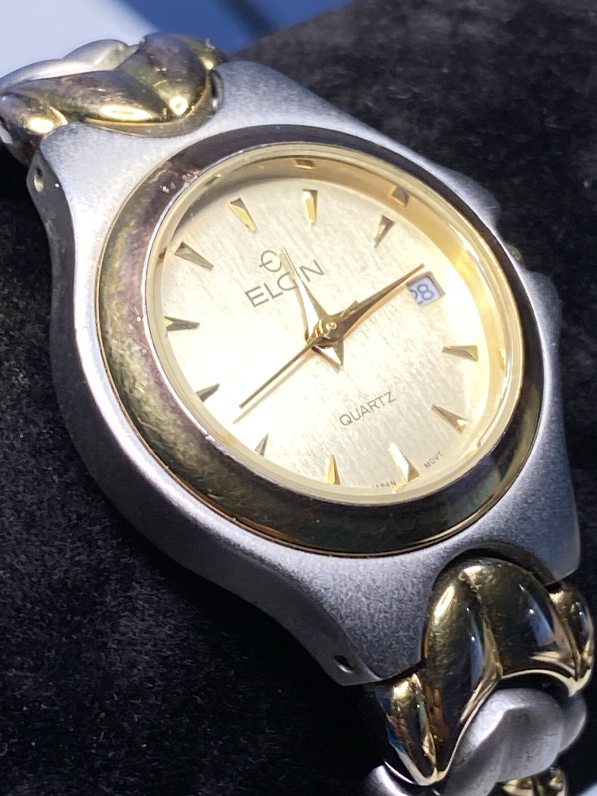 Nice Ladies Dual Tone Elgin EM885 Analog Watch With Date Feature New Battery
