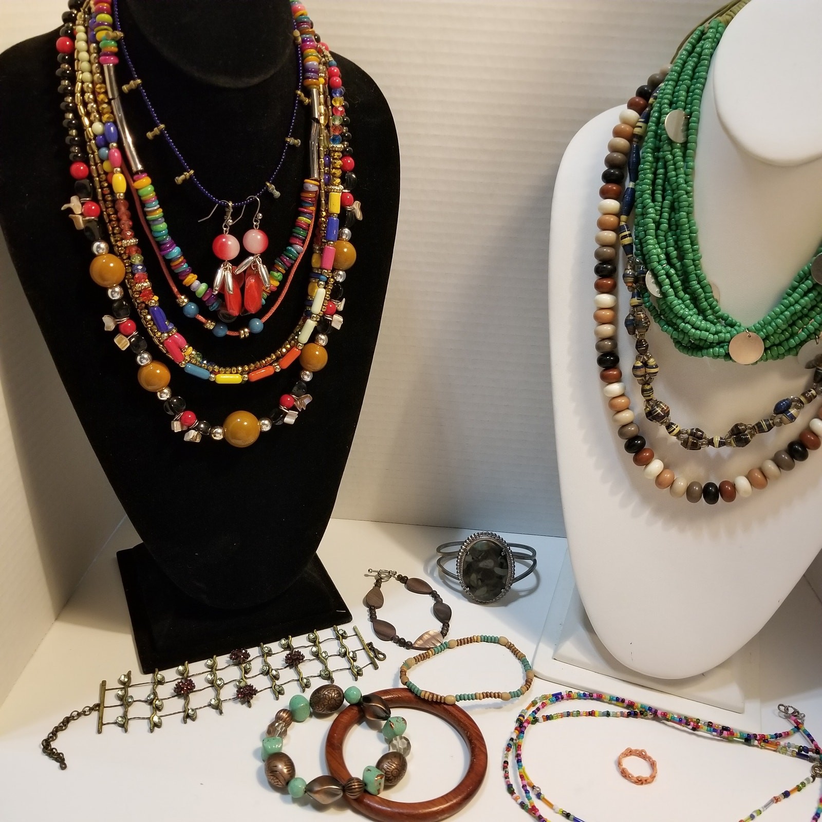 Lot of 18 necklaces bracelets ring and pair of earrings