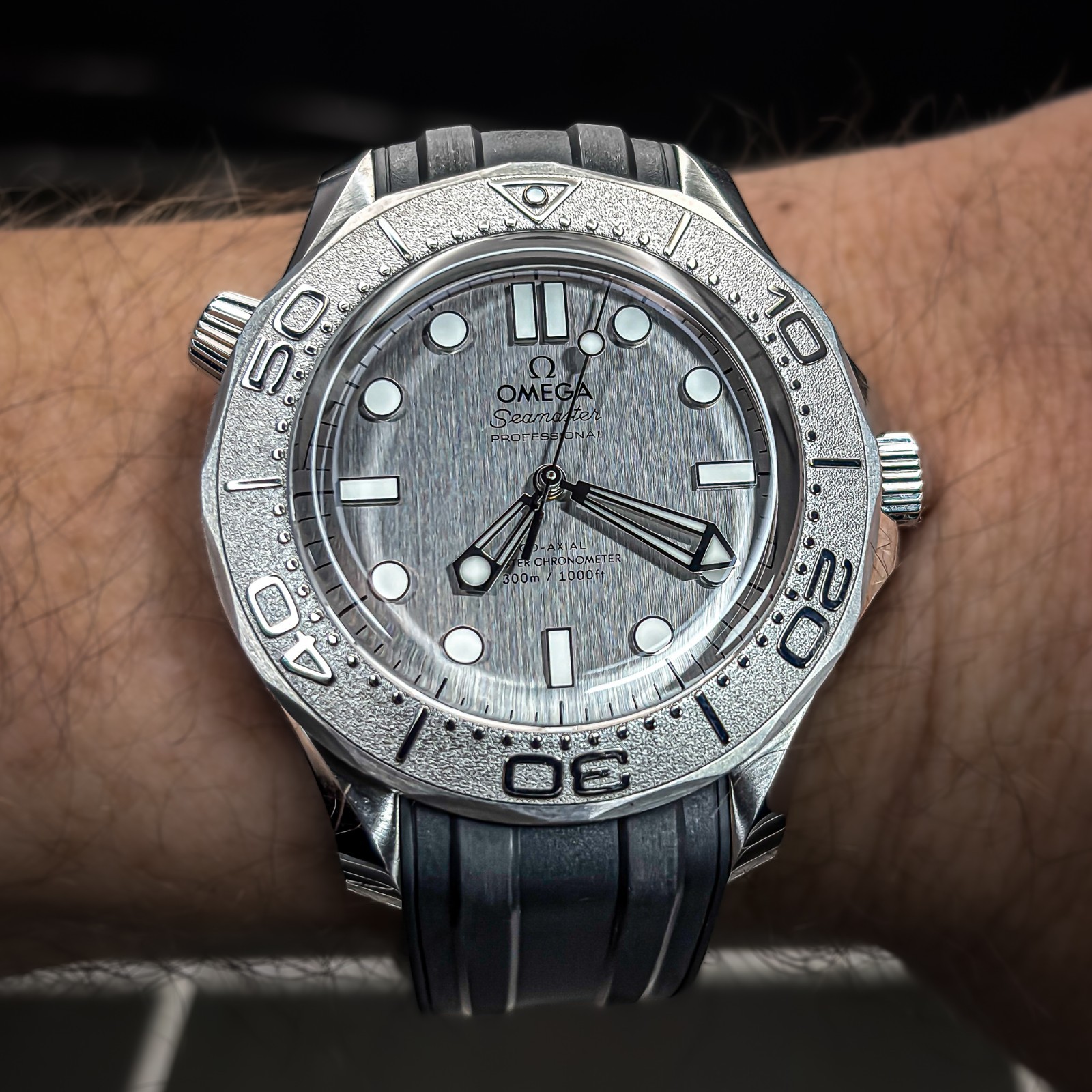 Omega Seamaster Diver 300M | Ref. 210.32.42.20.06.002 | 42mm | 2025 | Full Set
