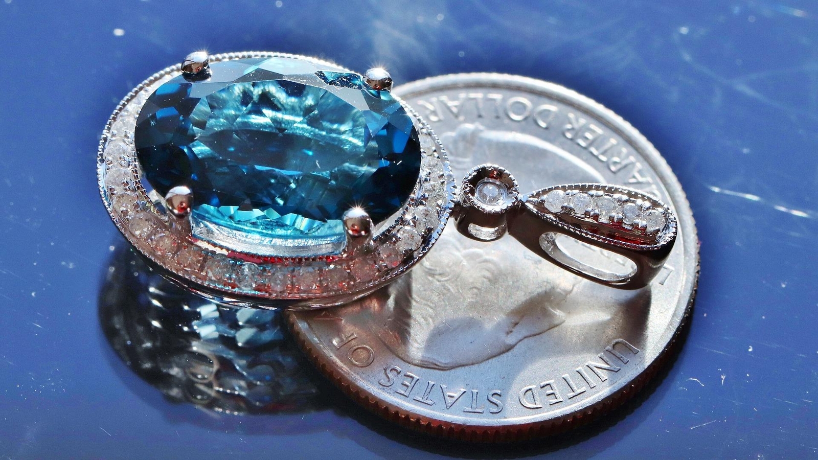 14k white gold pendant 11.50c London blue topaz diamond halo charm vintage 5.85g