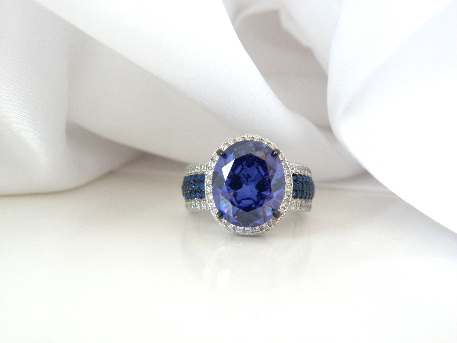 Sterling Silver 925 Lab Created Tanzanite CZ Blue Spinel Halo Ring Size 6