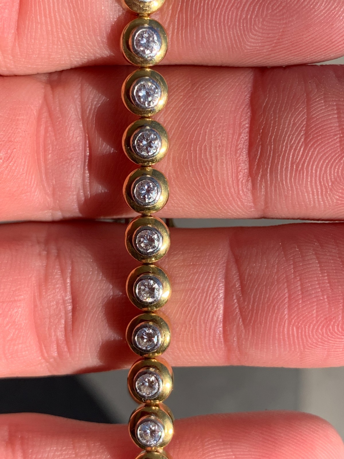 18ct gold diamond 3.10ct bracelet 16.2 grams