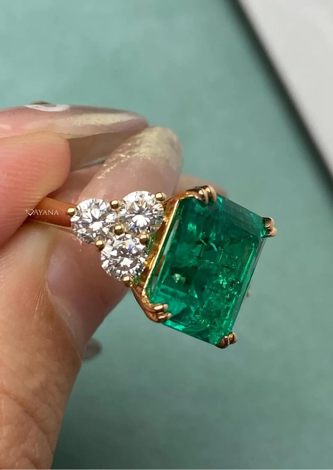 10.59 Ct Emerald Cut Natural Green Emerald & Diamond Wedding Ring 18K YellowGold