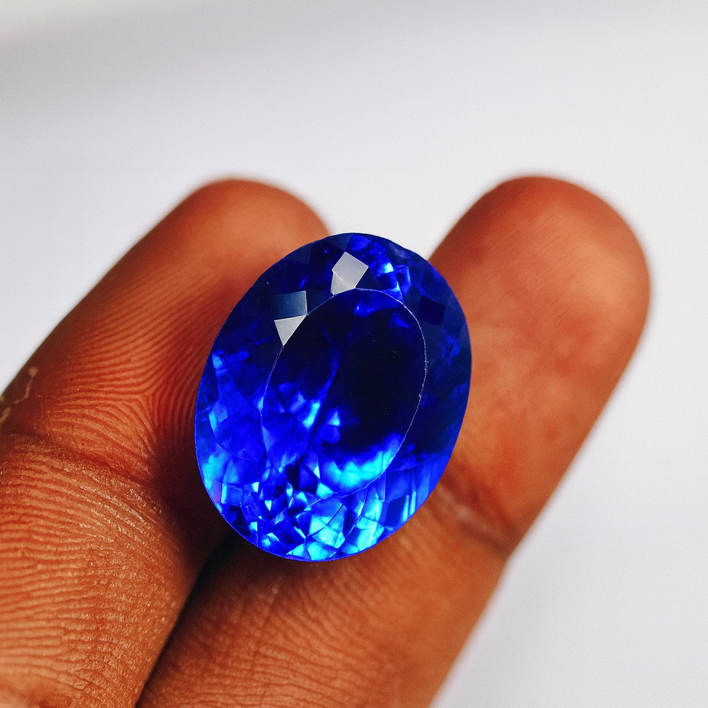 20.85 Ct Natural Blue Sapphire Certified Oval Cut Flawless Loose Gemstone