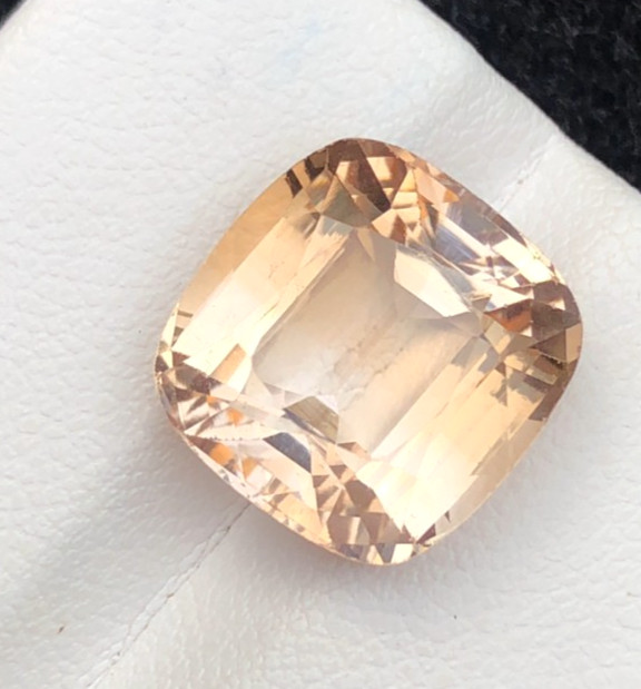 10.50 Carat Natural Light Brown Color Faceted Topaz