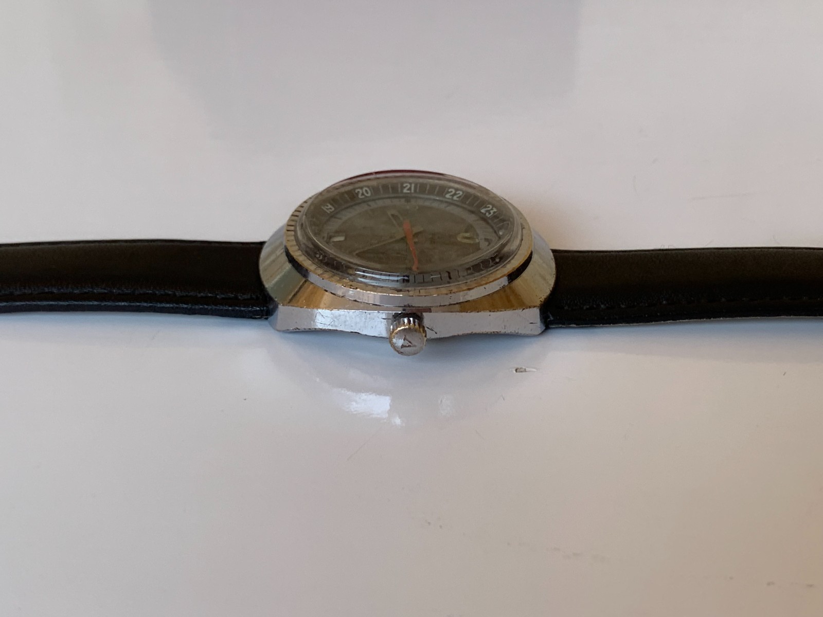 Vintage 1970s YEMA Sous-Marine Diver Watch 37mm Cushion Case Manual Wind Rare