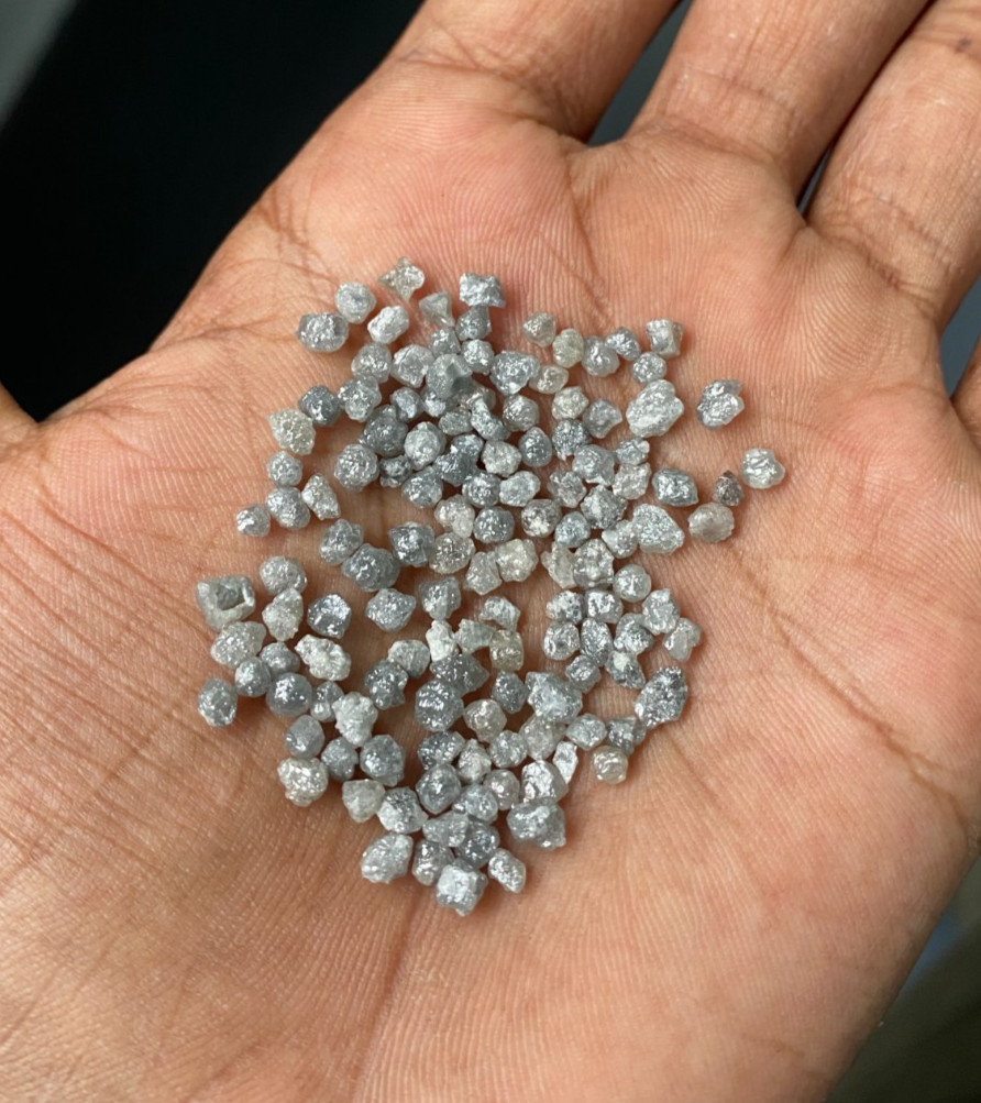 Rough Uncut Natural Diamond Lot 1+TCW Scoop, 2.5-4.5 mm