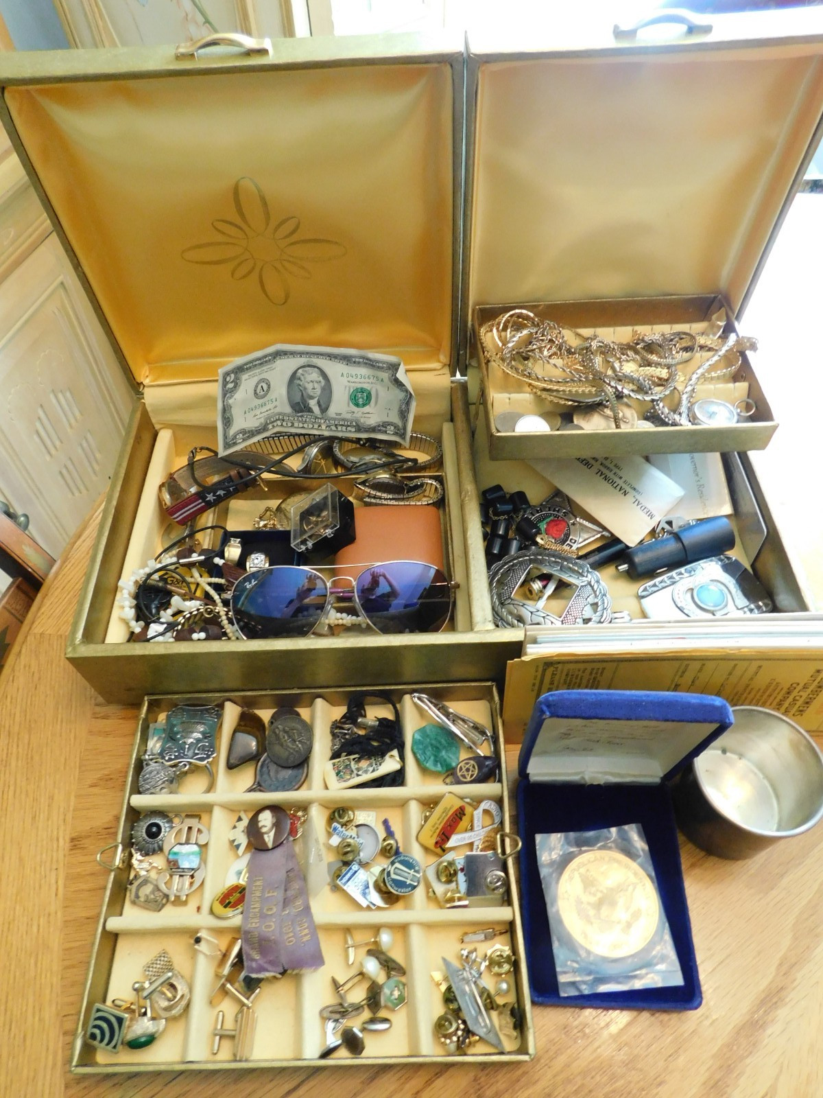 JEWELRY BOX LOT Mens Pins Necklaces Bracelets Chains Coins Watches Coins Tokens