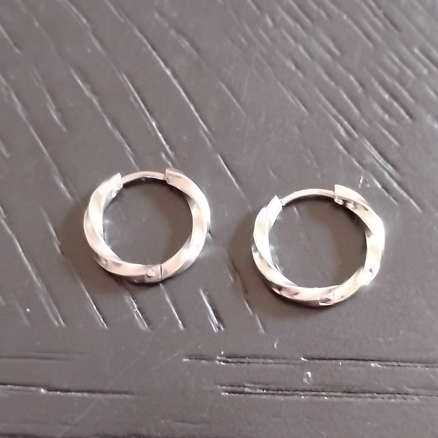 Silver Tone Twisted Round Hoop Earrings Snap Closure for Lobe Pair