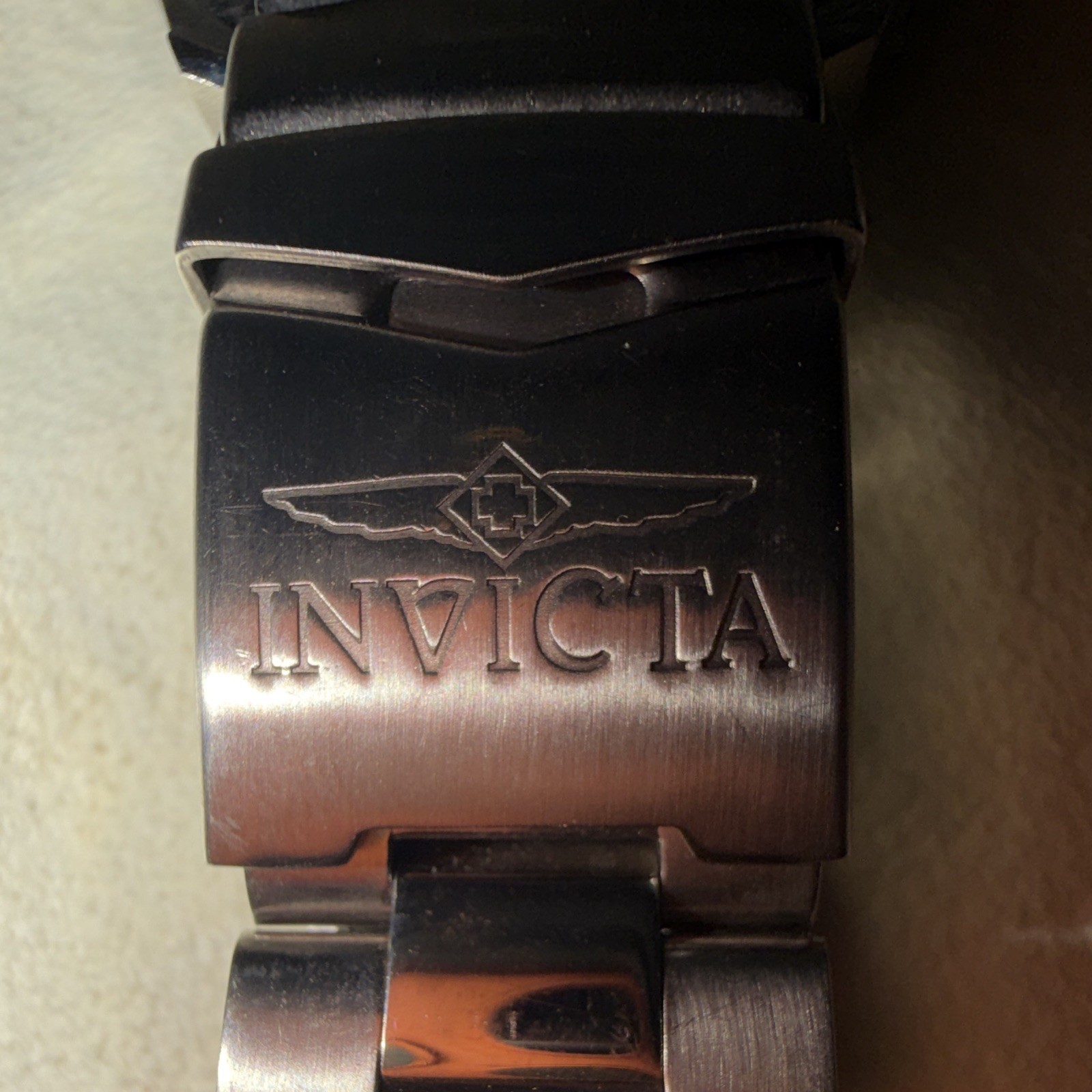 Invicta Pro Diver Quartz 40mm 200m Blue Dial Pepsi Bezel SS Bracelet Date