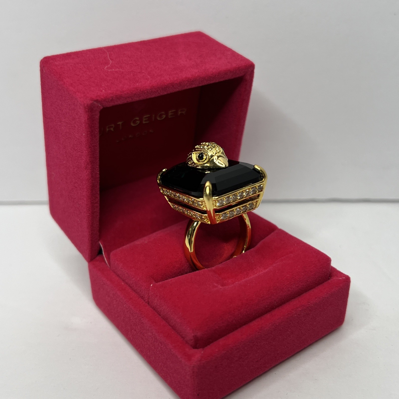 Kurt Geiger London Large Green Gold Tone Eagle Head Cocktail Ring Size 7 New
