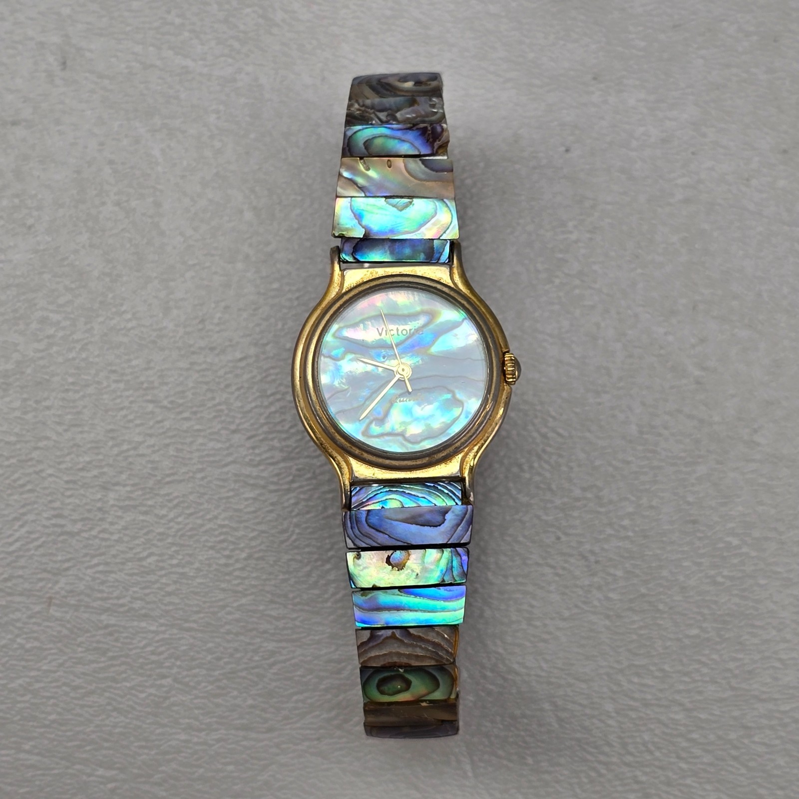 Vintage Watch Victoria Abalone Shell Womens Expansion Band Quartz Watch
