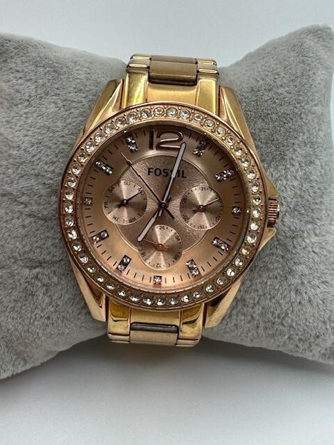 Fossil Riley ES-2811 Gold Tone Multifunction Crystal Accent Bezel Quartz Watch