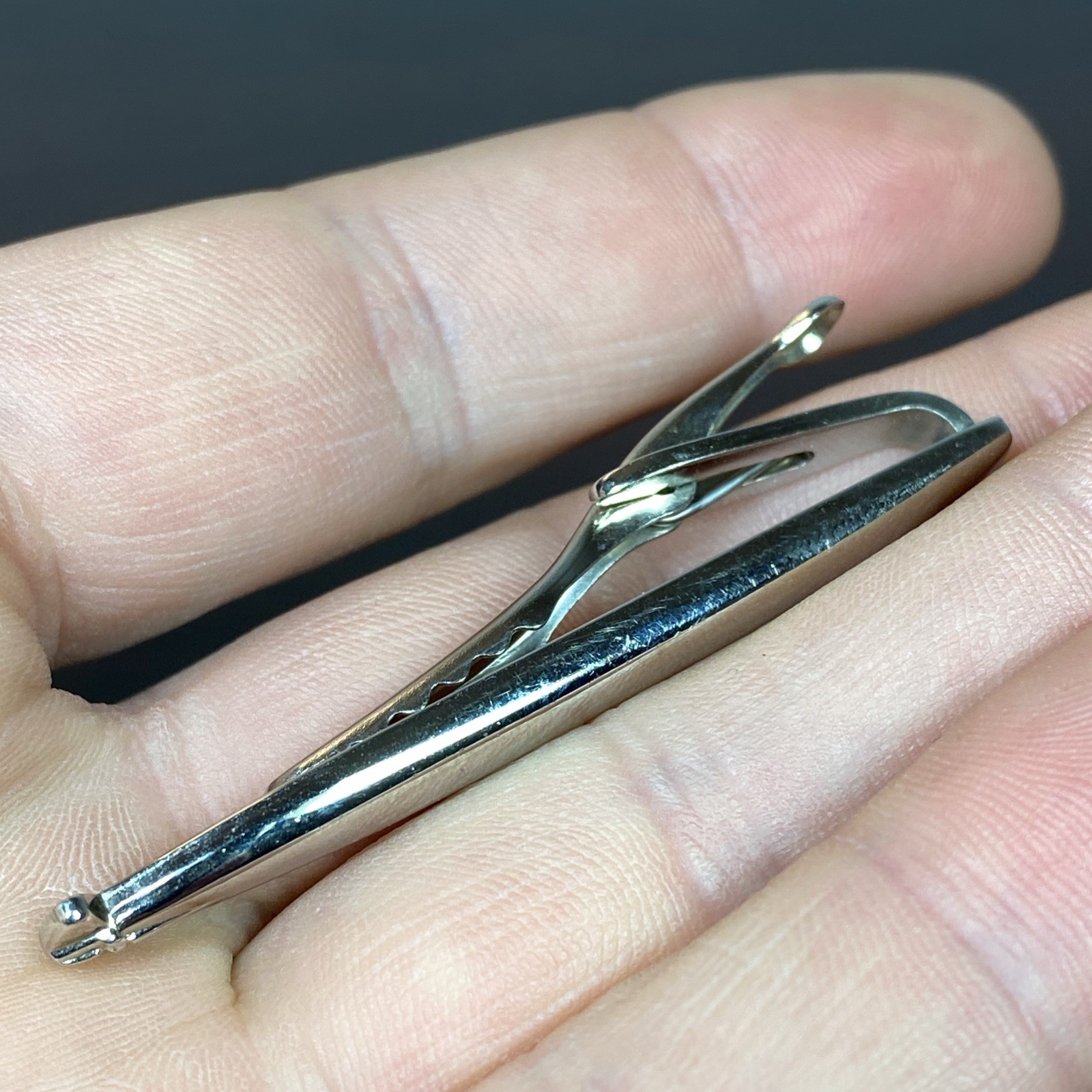 US NAVY SUBMARINE GD GENERAL DYNAMICS Silver Tone Advertising HICKOK Tie Clip