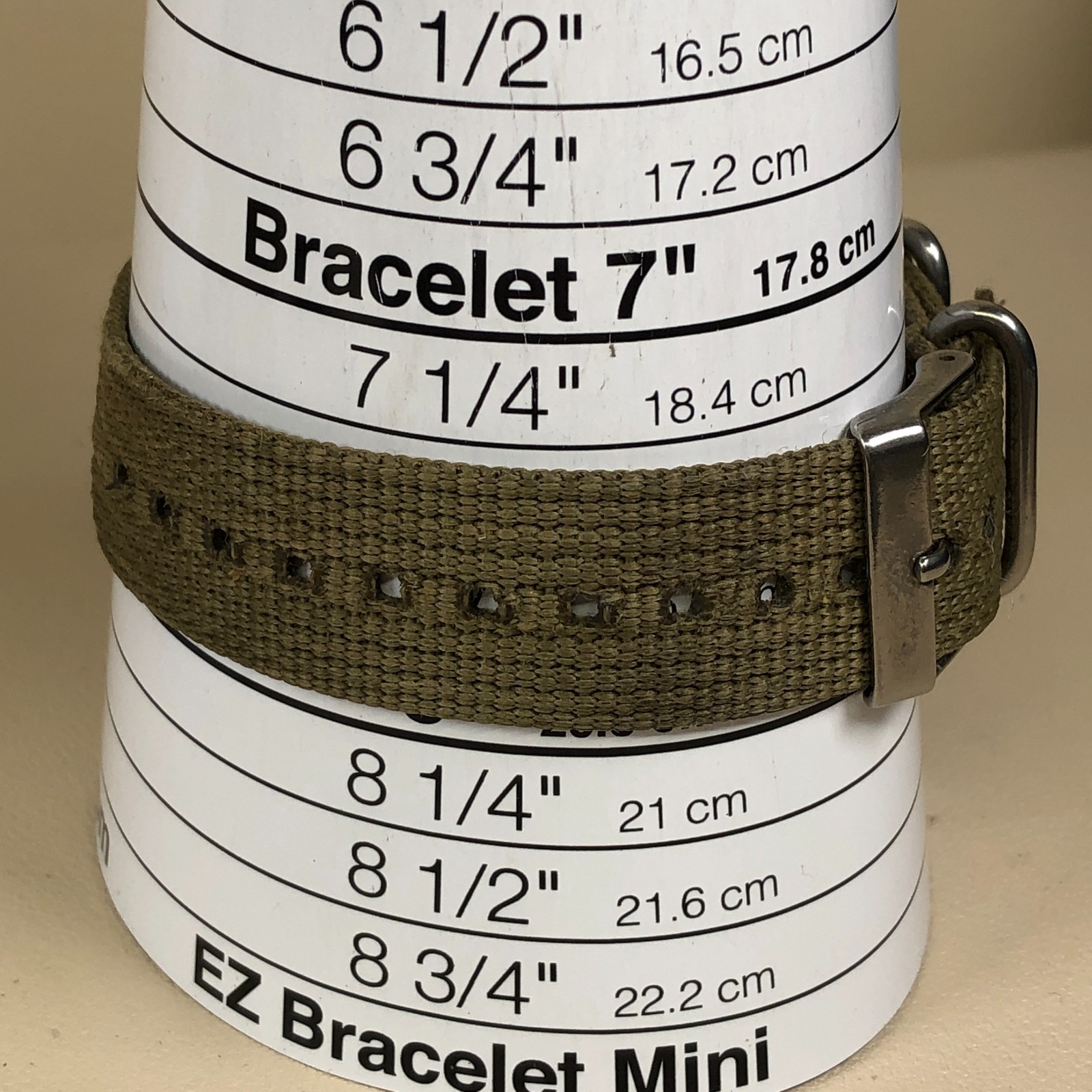 Timex Weekender Men T2N651 Field Indiglo Olive Nylon Strap Quartz 38mm Watch 8″