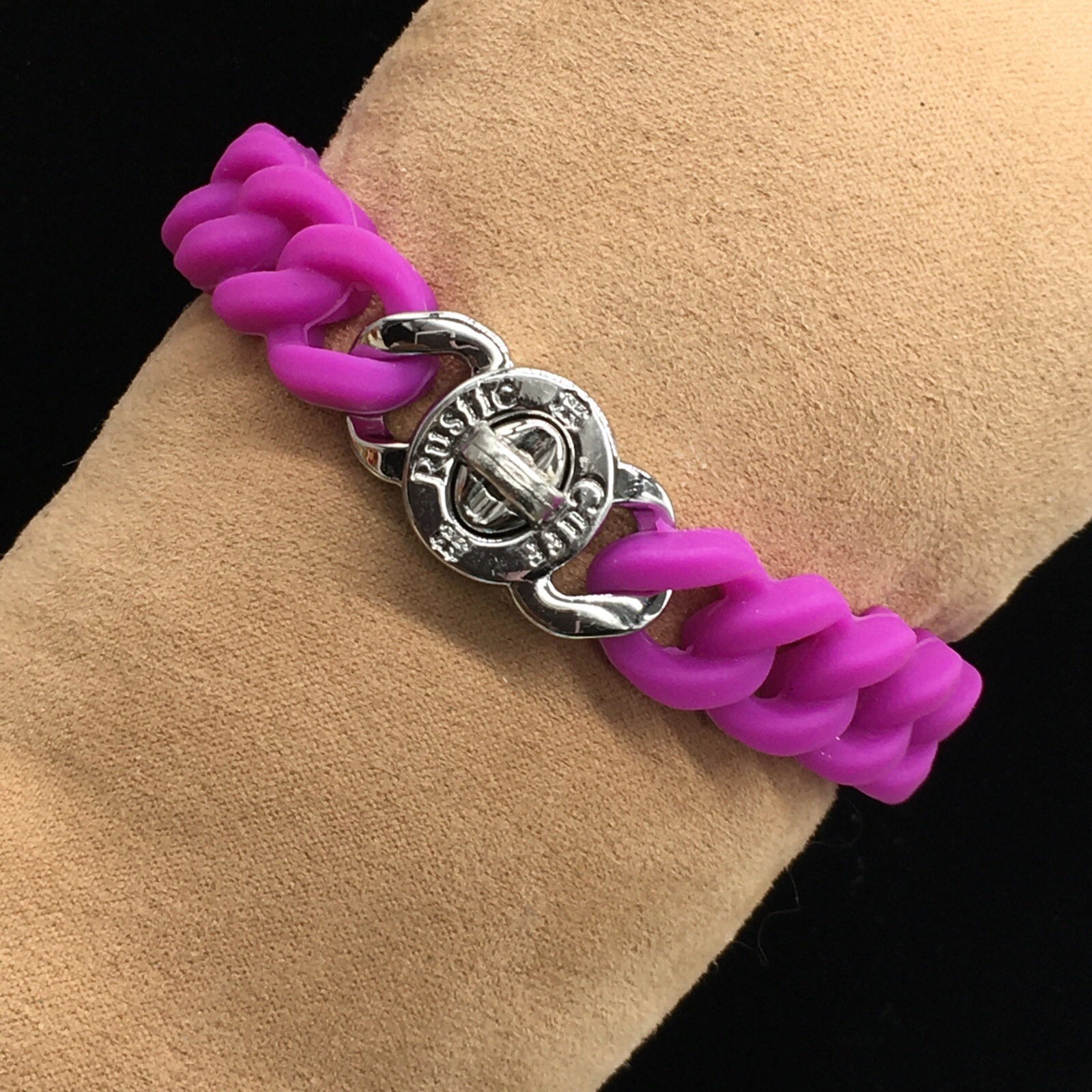 Rustic Cuff Silver Tone Turn Lock Fuchsia Silicone Stretch Mock Chain Bracelet