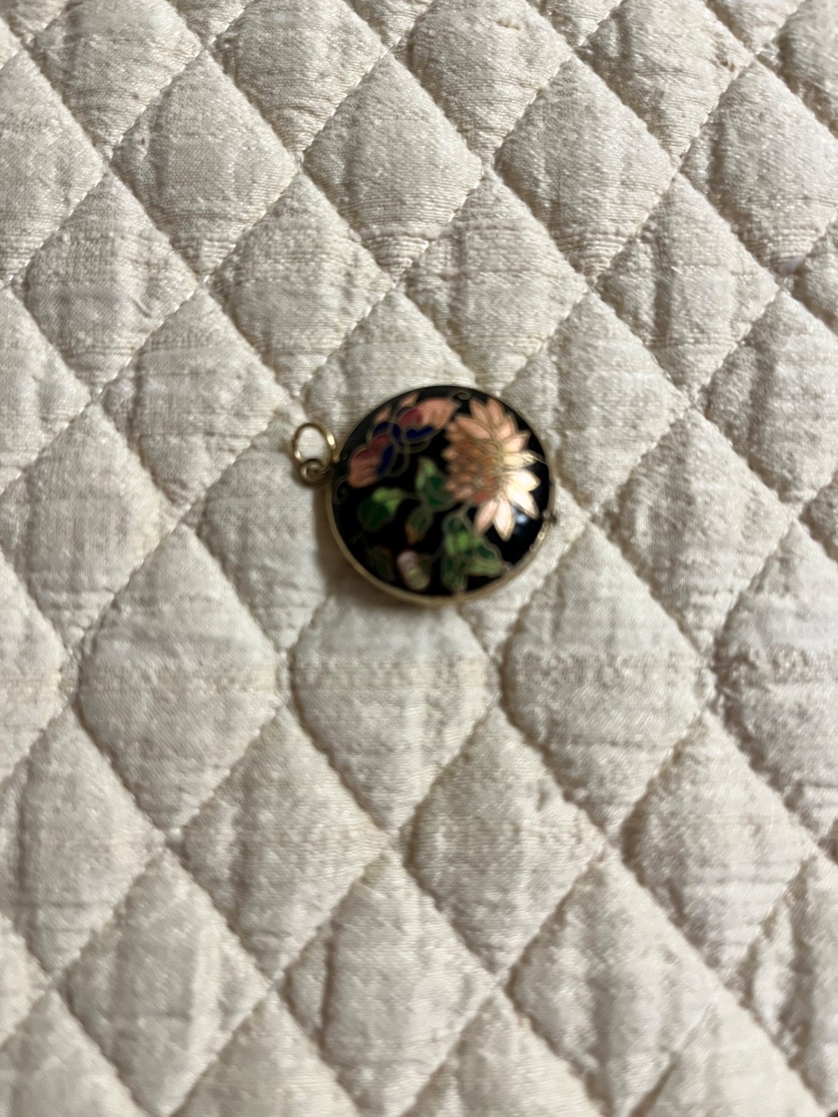 Small vintage cloisonné pendant no chain about 1 inch black green salmon floral