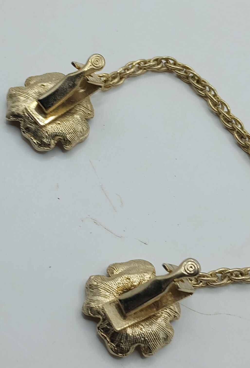 Western Vintage Jewelry 12k Gold Plated Fine Metal Flower Collar Clip