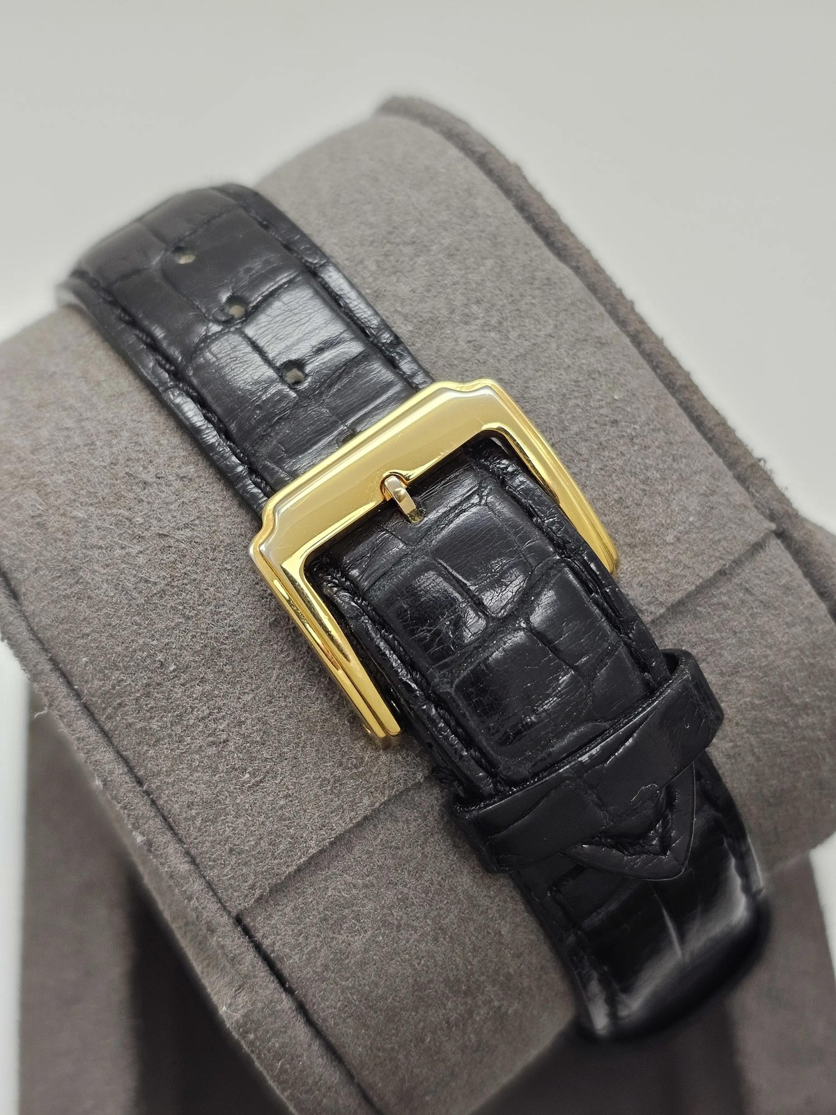 Vacheron Constantin 4600 18k Yellow Gold Silver Dial 36mm Vintage Watch