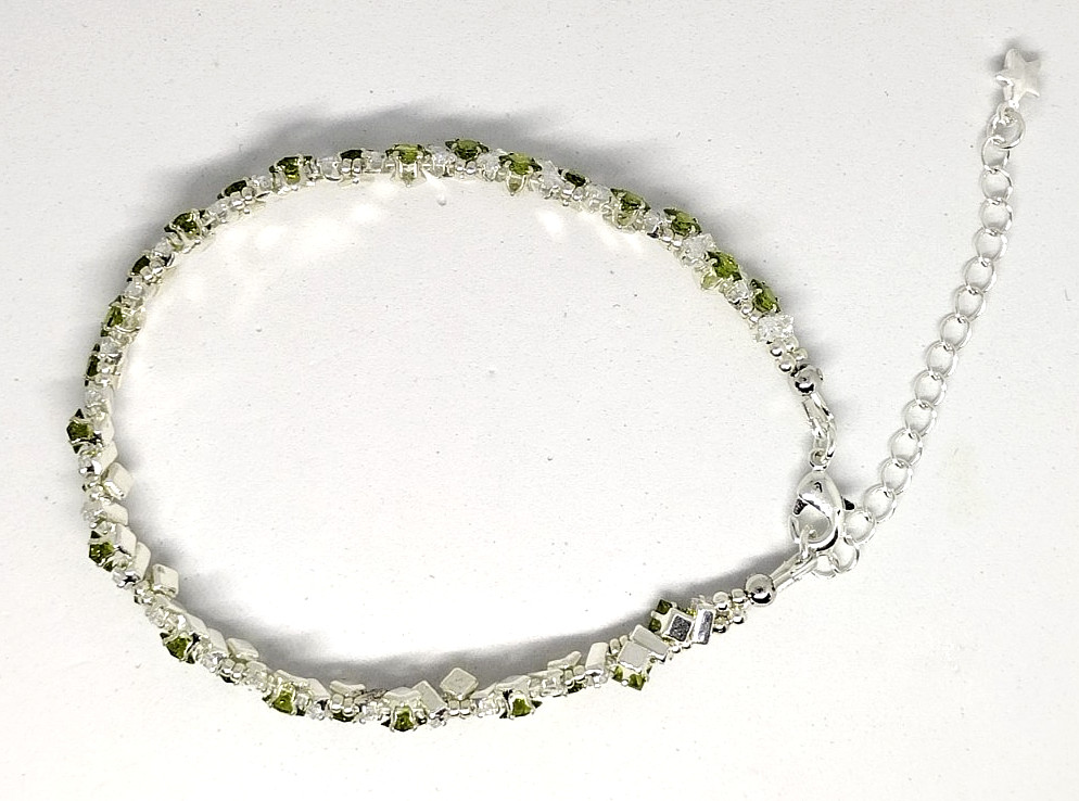 7-inch Bracelet Angle Stack – 3mm Green SQUARE-2x4mm White Rectangle Prong-Sets.