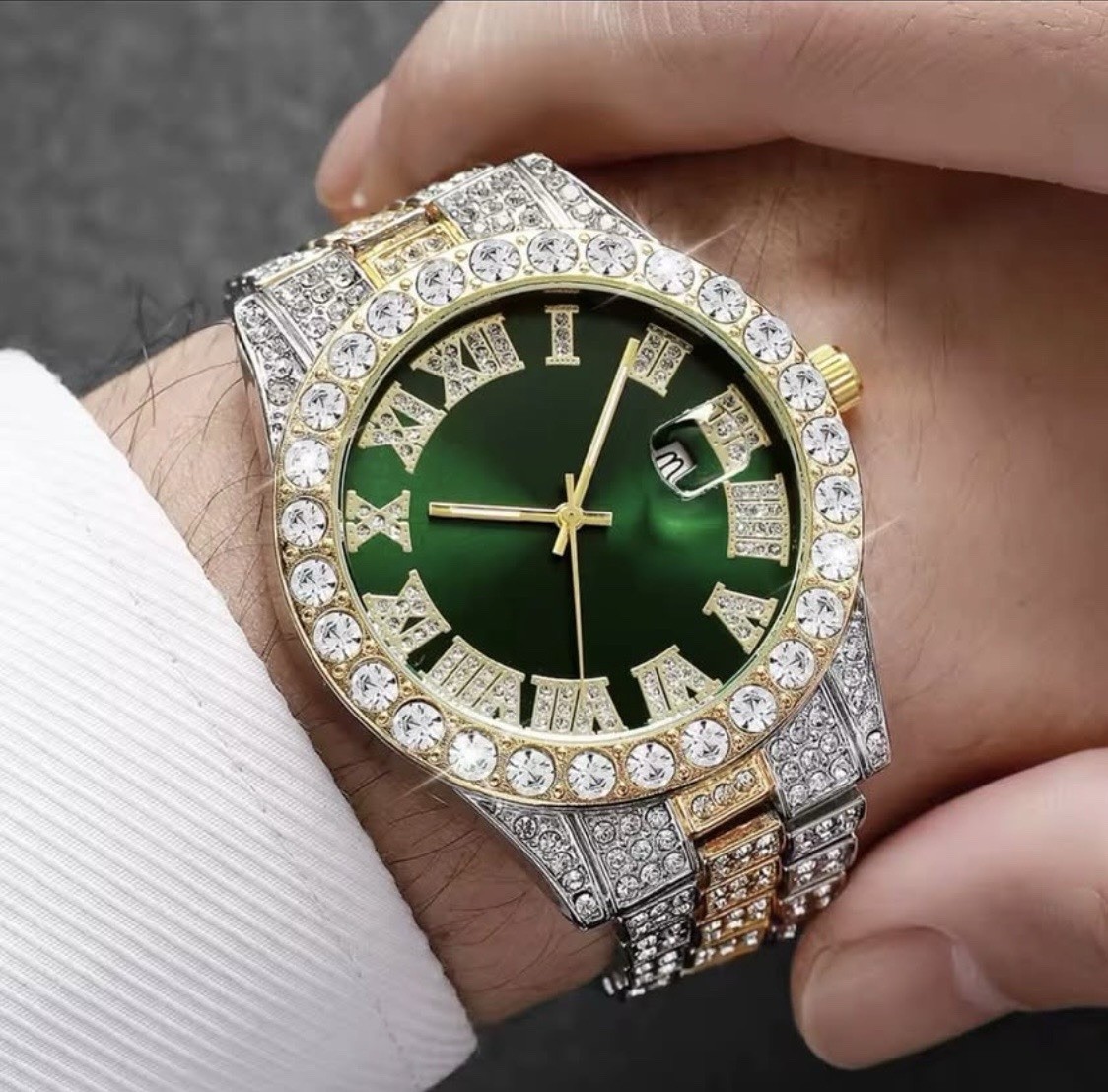 Men’s Luxury Quartz Wristwatch Green Dial Roman Numerals Date Two-Tone Bracelet