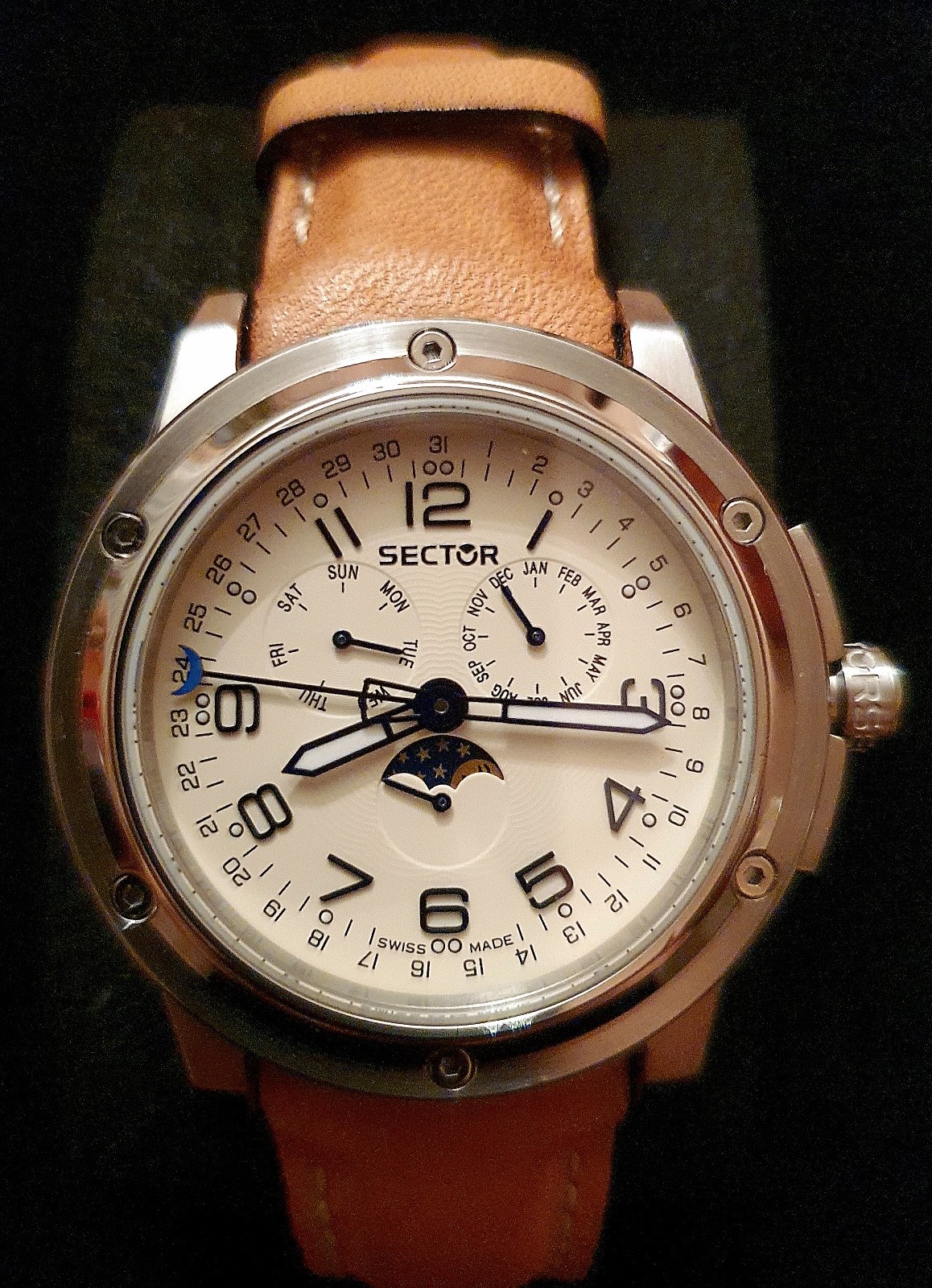 New Sector 850 Moon Phase Steel Leather 100Mt Swiss Made Watch