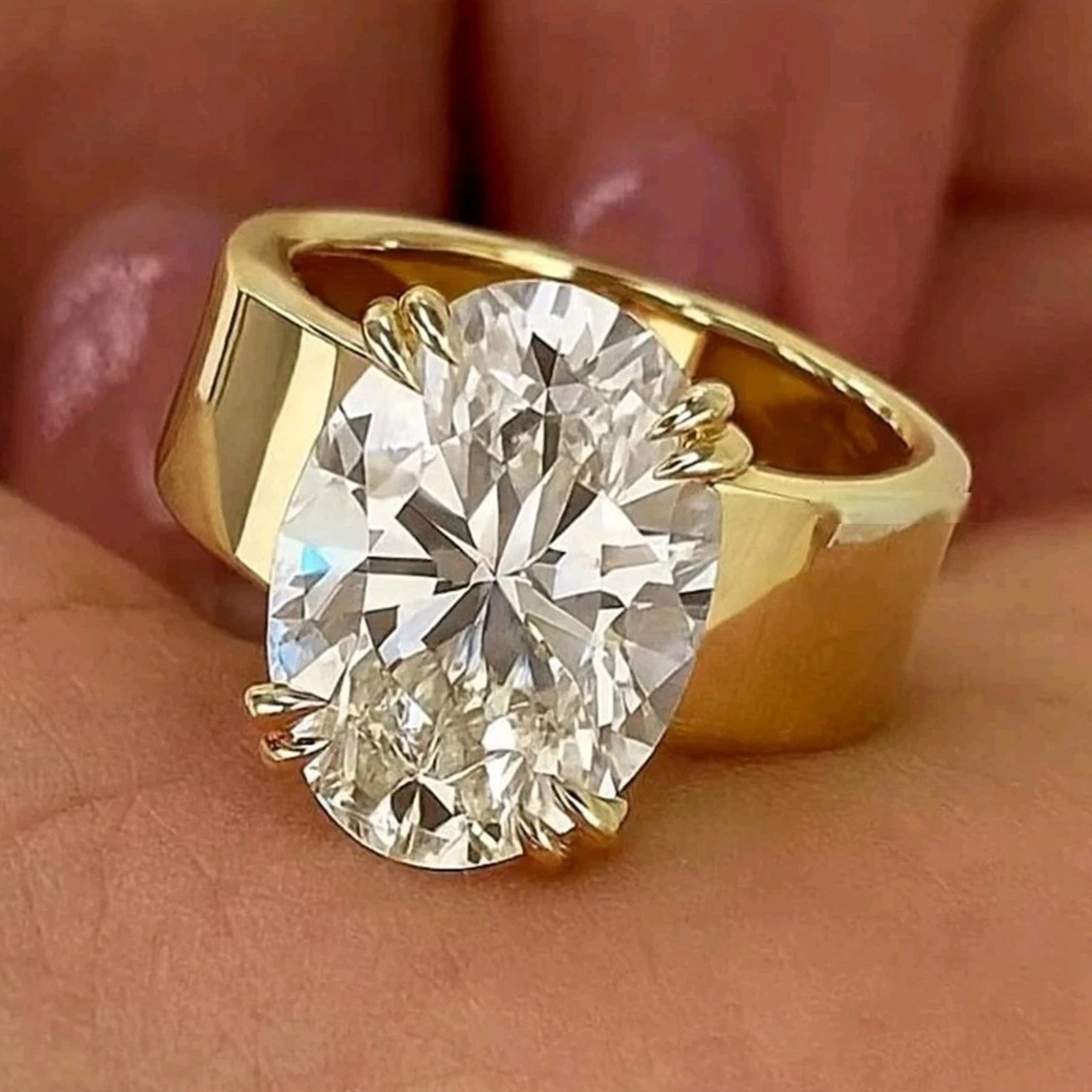 3CT Oval-Cut VVS1 Moissanite Solitaire Engagement Ring 14K Yellow Gold Plated