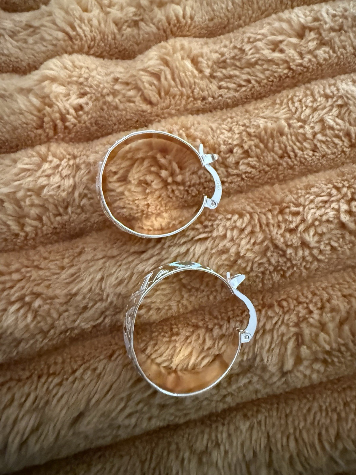 Silver Tone Engraved Geometric Pattern Hoop Earrings Hinged Metal No Stone