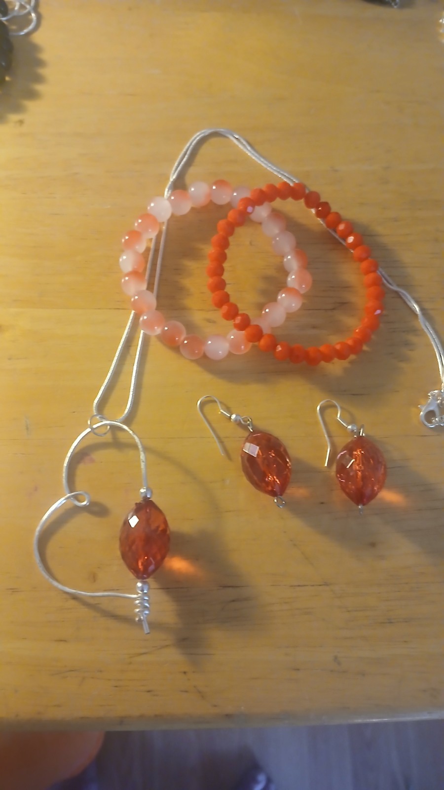 3 piece jewelry/rose beads bracelets/earrings/ silver chain heart necklace