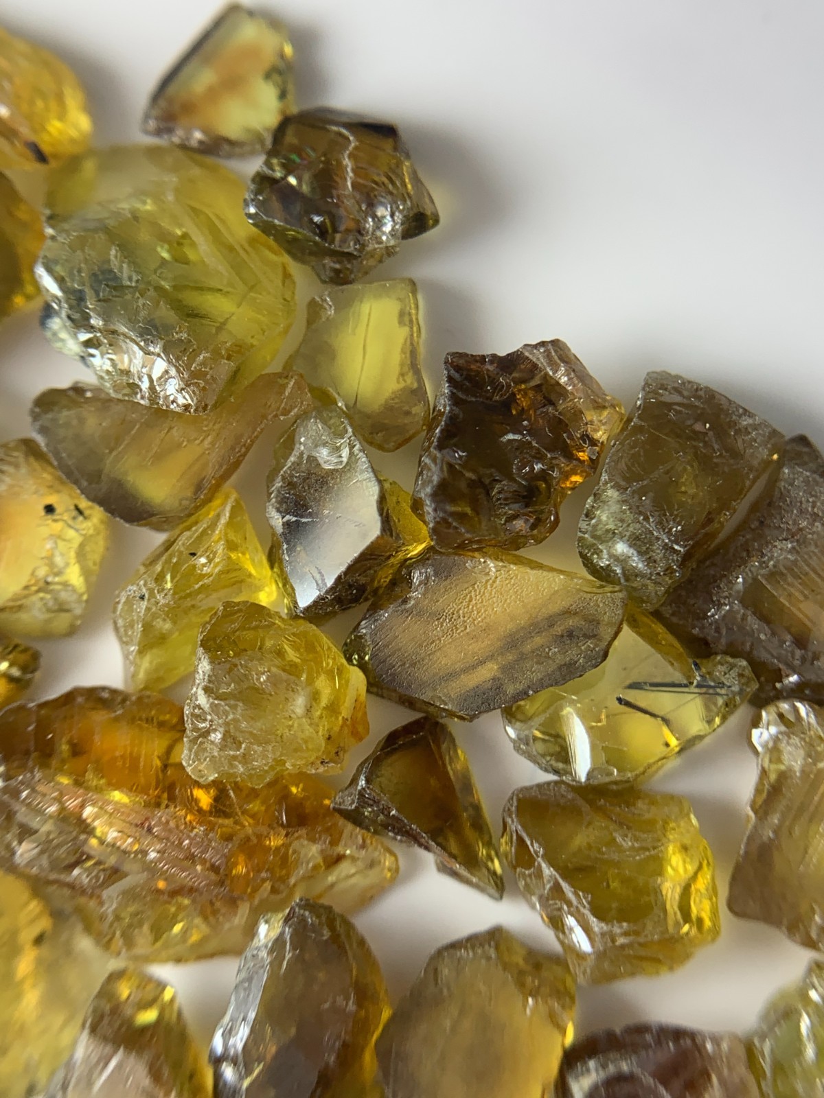53 Ct Natural Sphene (Titanite) Rough Lot | Yellow-Green Fire Dispersion | Pak