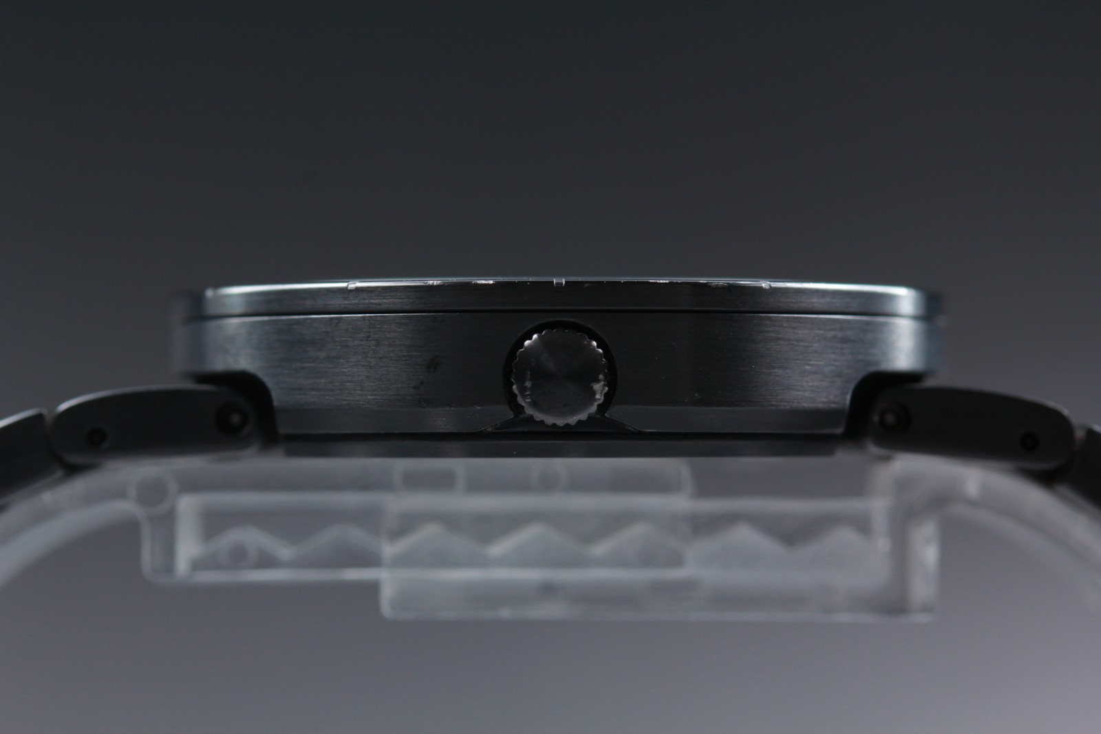 [Near MINT] ISSEY MIYAKE Tokujin Yoshioka designed Black Quartz Men’s Watch