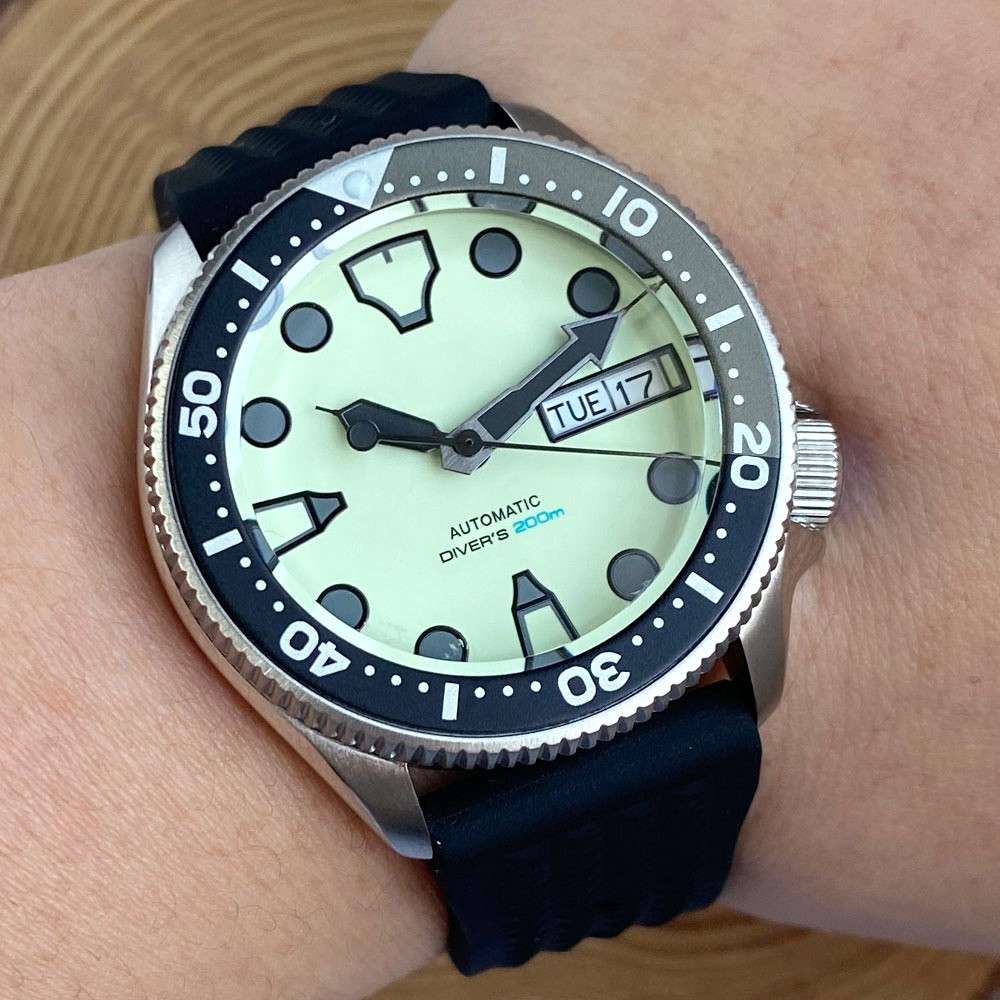 Full Green Luminous Dial 200M Dive Mechanical Watch Men 37mm NH35/NH36 Sapphire