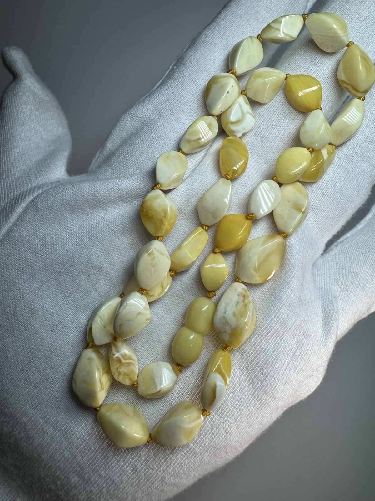 Natural Baltic Amber Bead Necklace – Rare White Milky Amber – 10.5g – 46cm