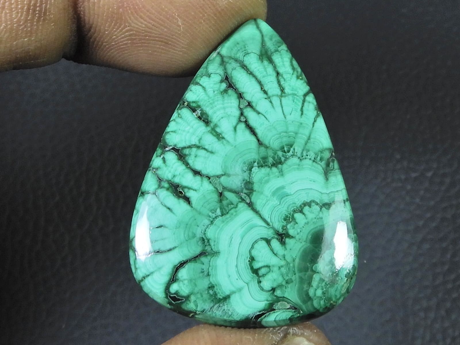 26X35X3MM Natural Malachite Flower Design Pear Cabochon Loose Gemstone 44Cts k53