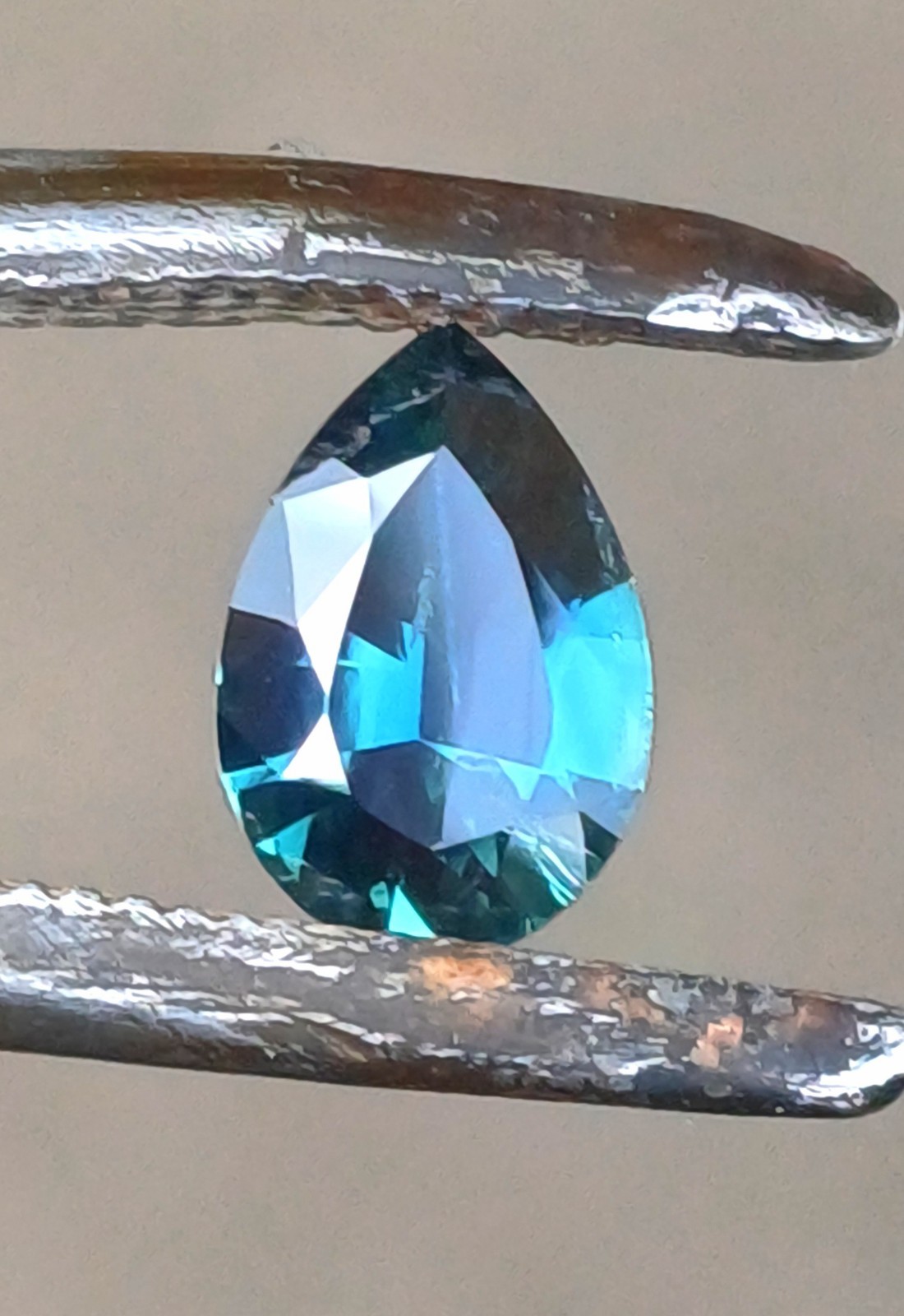0.90ct Kenyan Blue Sapphire(unheated!)