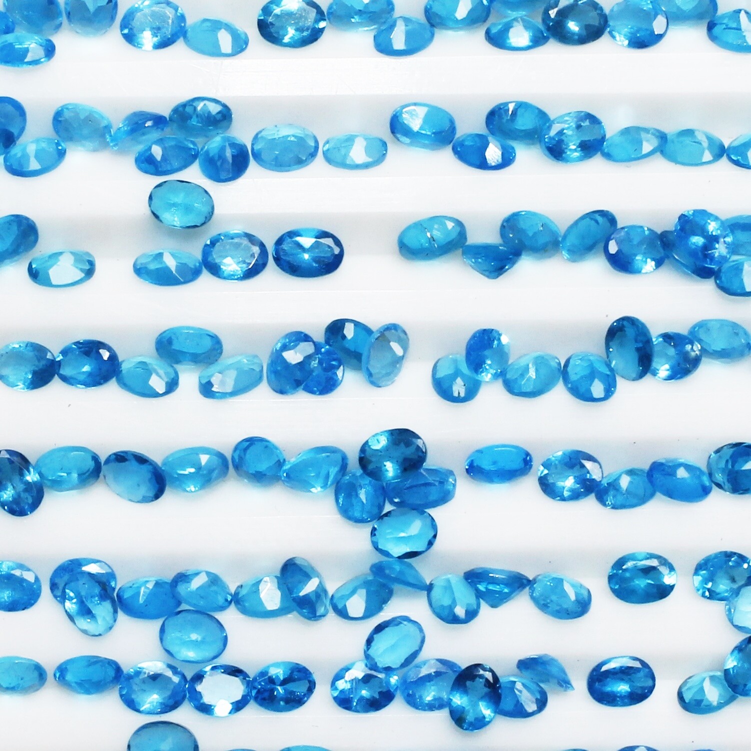 Wholesale Lot 4x3mm & 5x3mm Oval Cut Natural Blue Apatite Loose Calibrated Gems