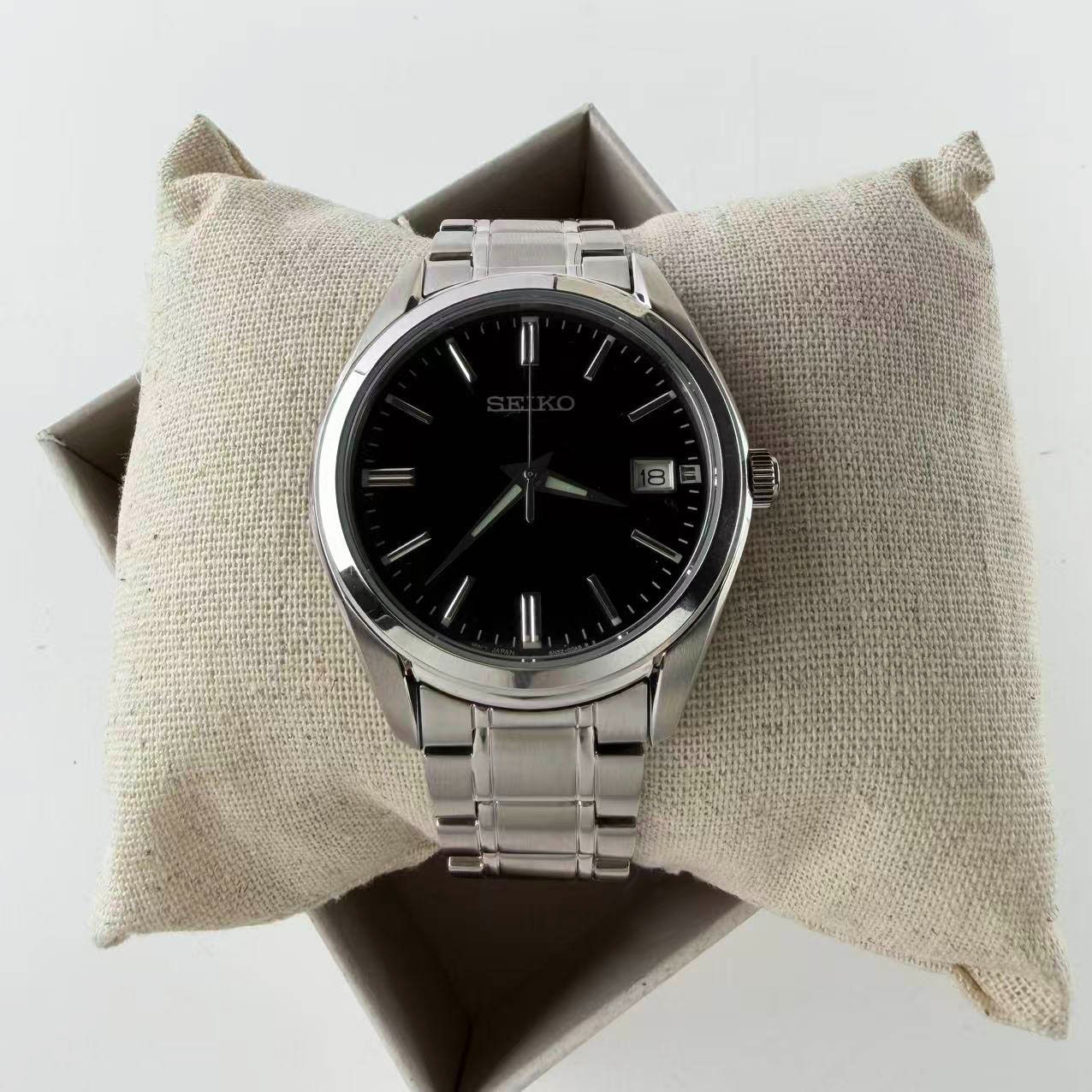 New Seiko Essentials SUR311 Black Dial Stainless Steel Men’s Quartz Watch 40.2mm