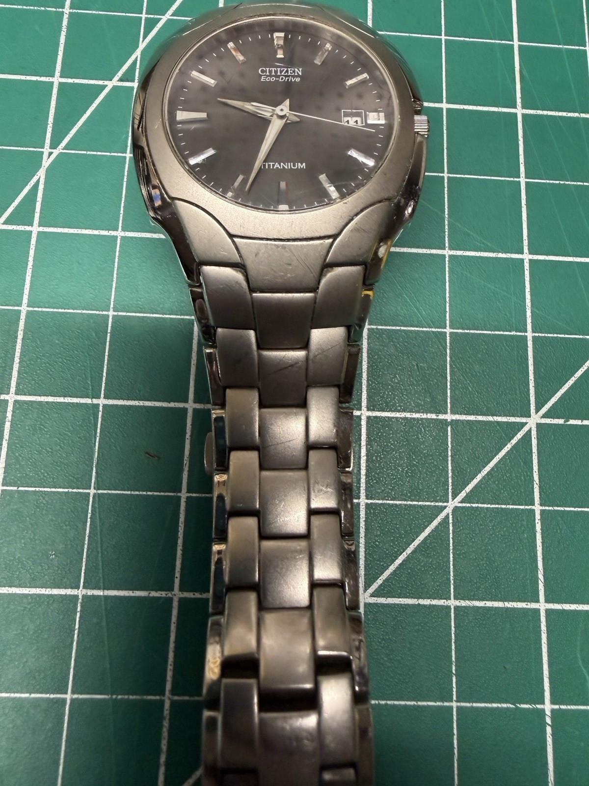 Citizen – Men’s Eco Drive Titanium E111-S049610 Solar Powered Watch