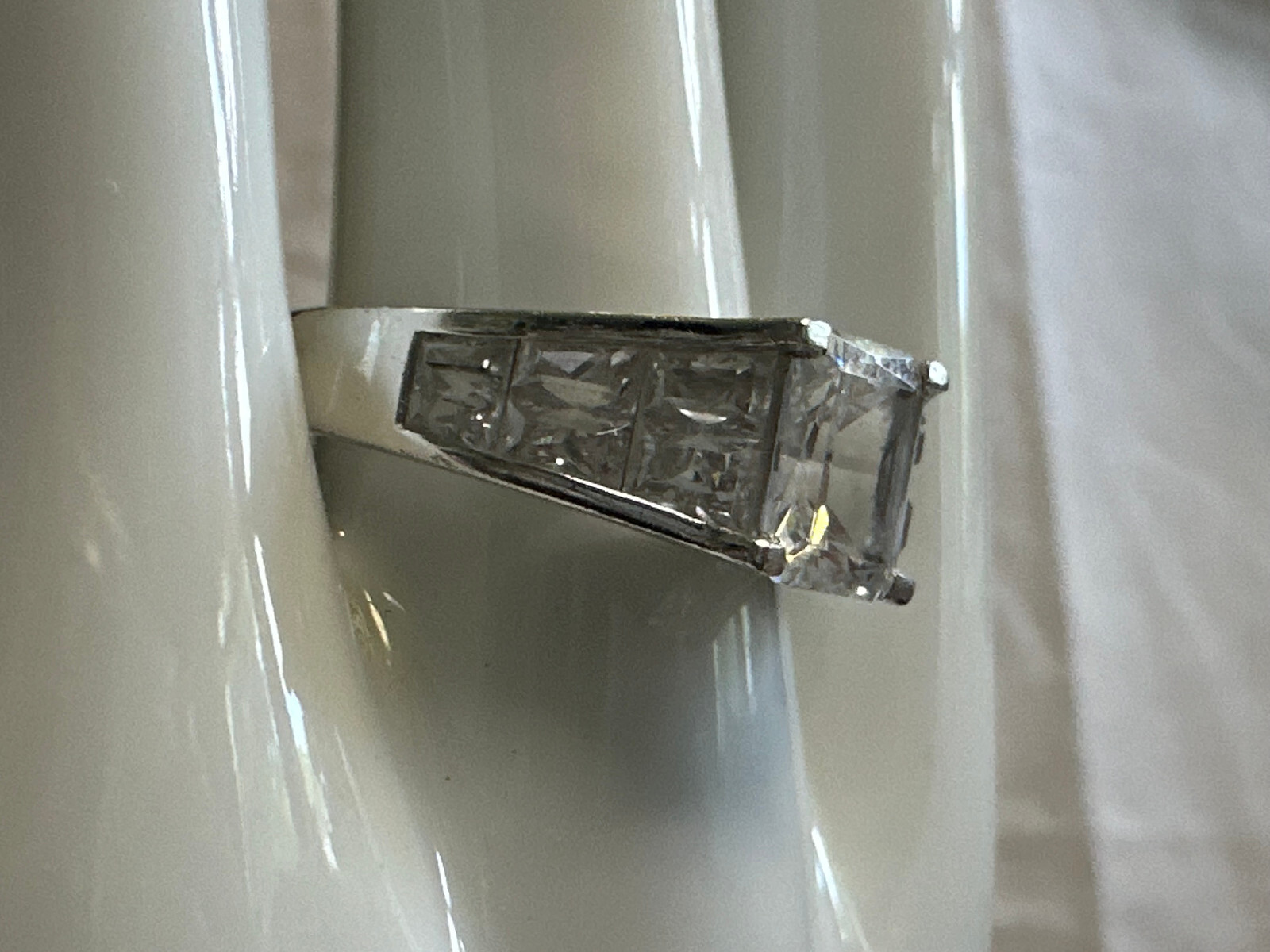 Sterling Silver Ring 5.67g Fine Jewelry Sz 9.25 Band Clear Stones
