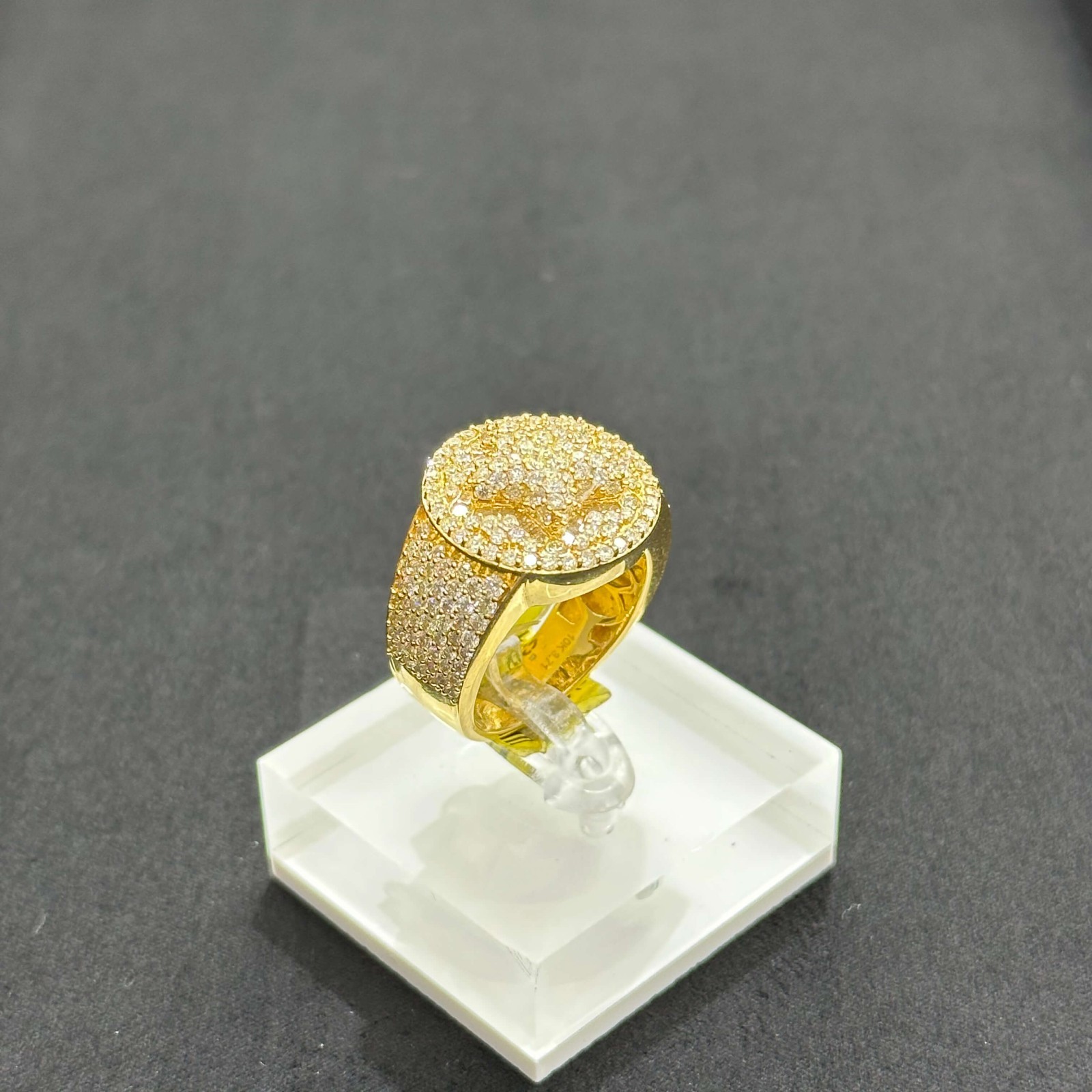 Star Shape Ring with Natural Diamond 3.71 ctw and 10k Yellow Gold