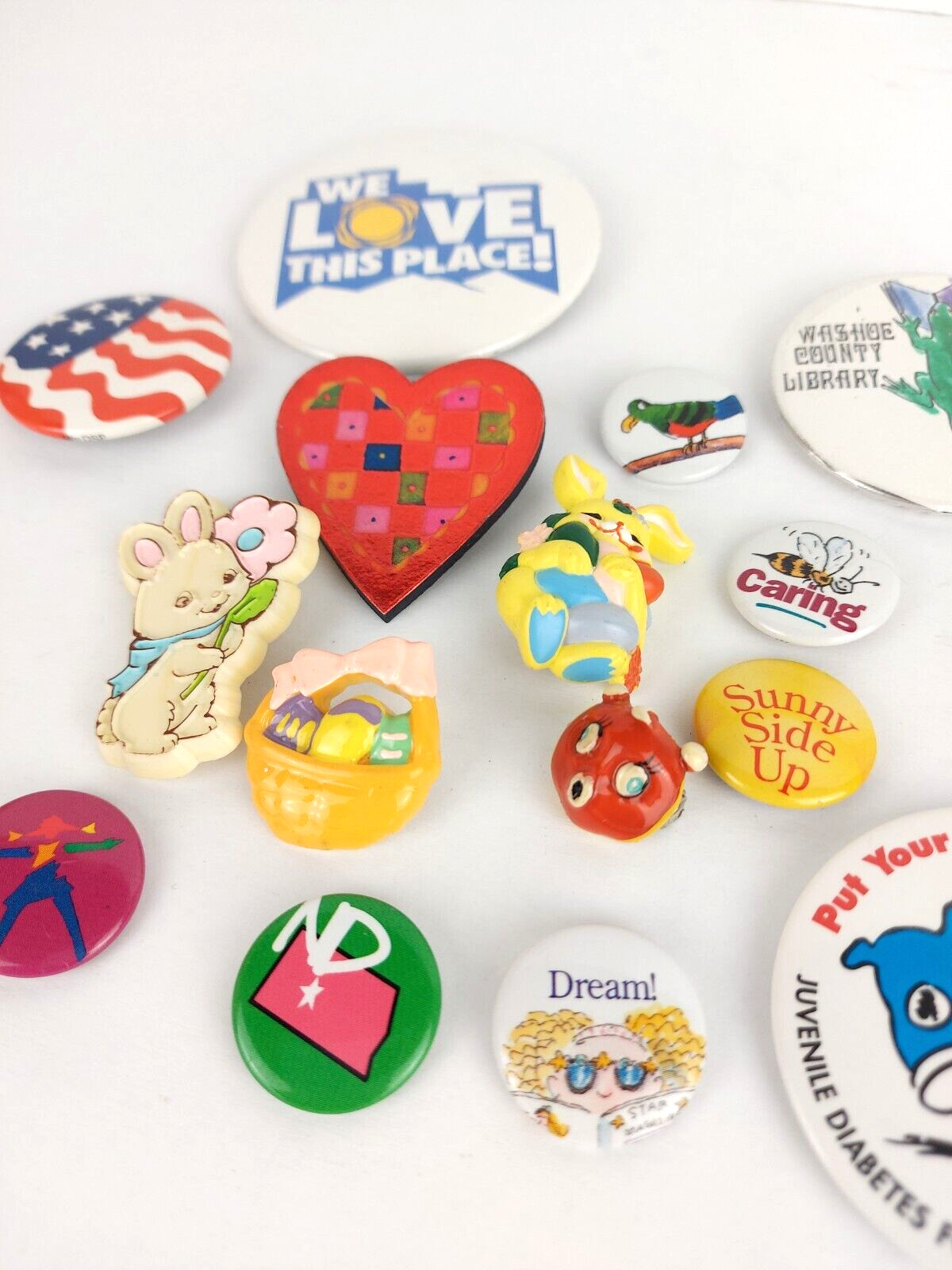 Vintage 1990s Assorted Mixed Pinback Pins Buttons Easter, Dr Seuss, USA 16 pc