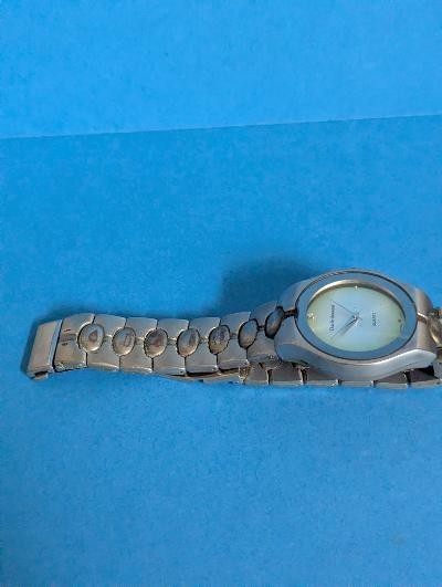 Charles Raymond Men’s or Women’s Quartz Two-Tone Metal Bracelet Watch White Dial
