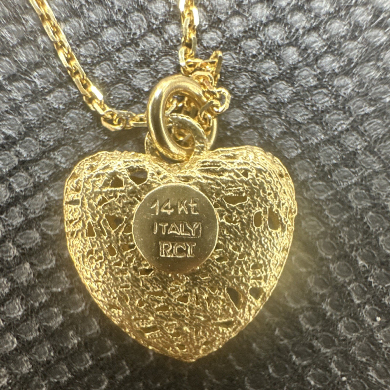 RCI Yellow Gold 14k Heart Pendant Necklace Charm Italy Signed 18 inch chain.