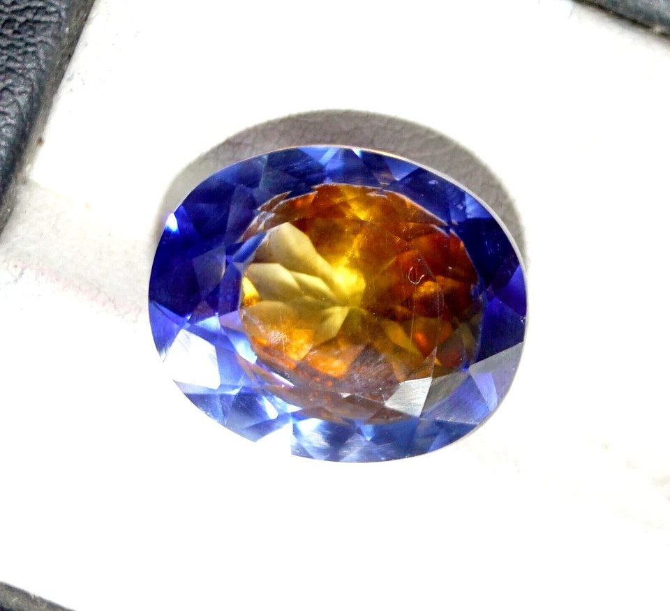 16 Ct Natural Bi-Colour Pitambari Sapphire Oval Cut Certified Loose Gemstone
