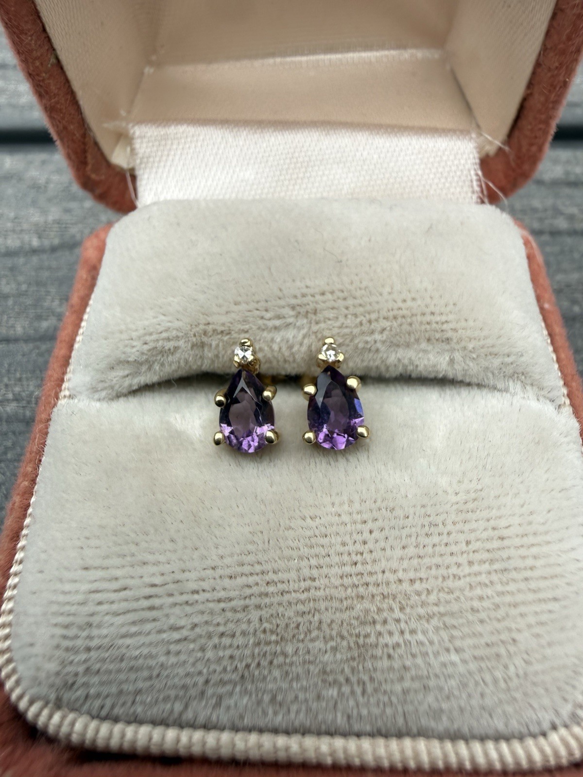 Vintage 14k Yellow Gold .50ctw Amethyst And Diamond Pear Teardrop Stud Earrings