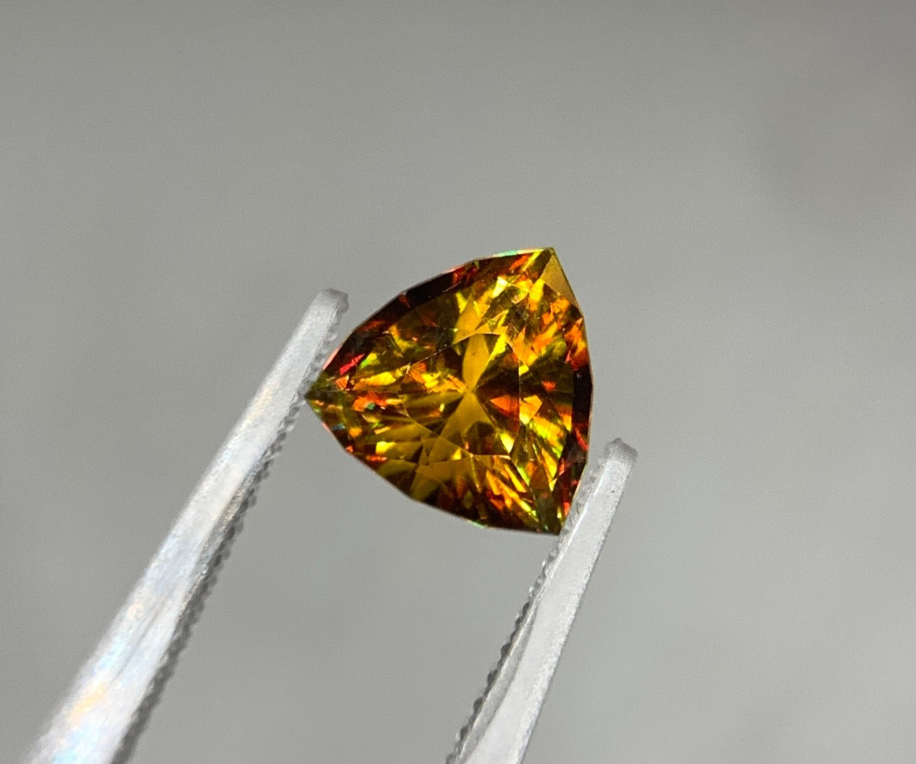2.10 Ct Natural Full Fire Sphene Titanite Fancy Cut Gemstone For Jewellery