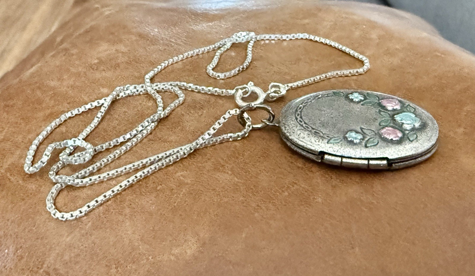 Antique Sterling Silver Enamel Rose Motif Photo Medallion Pendant Necklace 18”in
